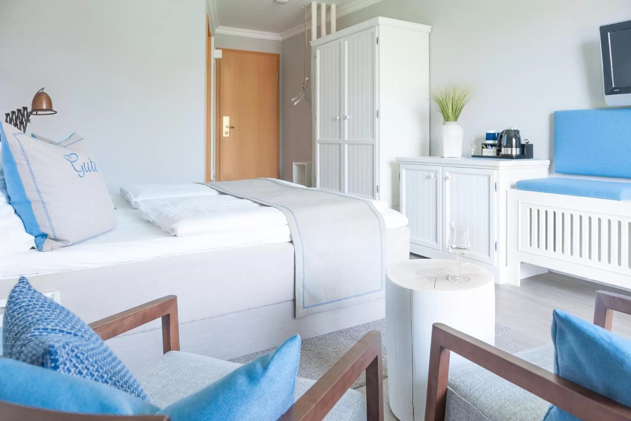 Basic Double Room in Hotel Am Medemufer