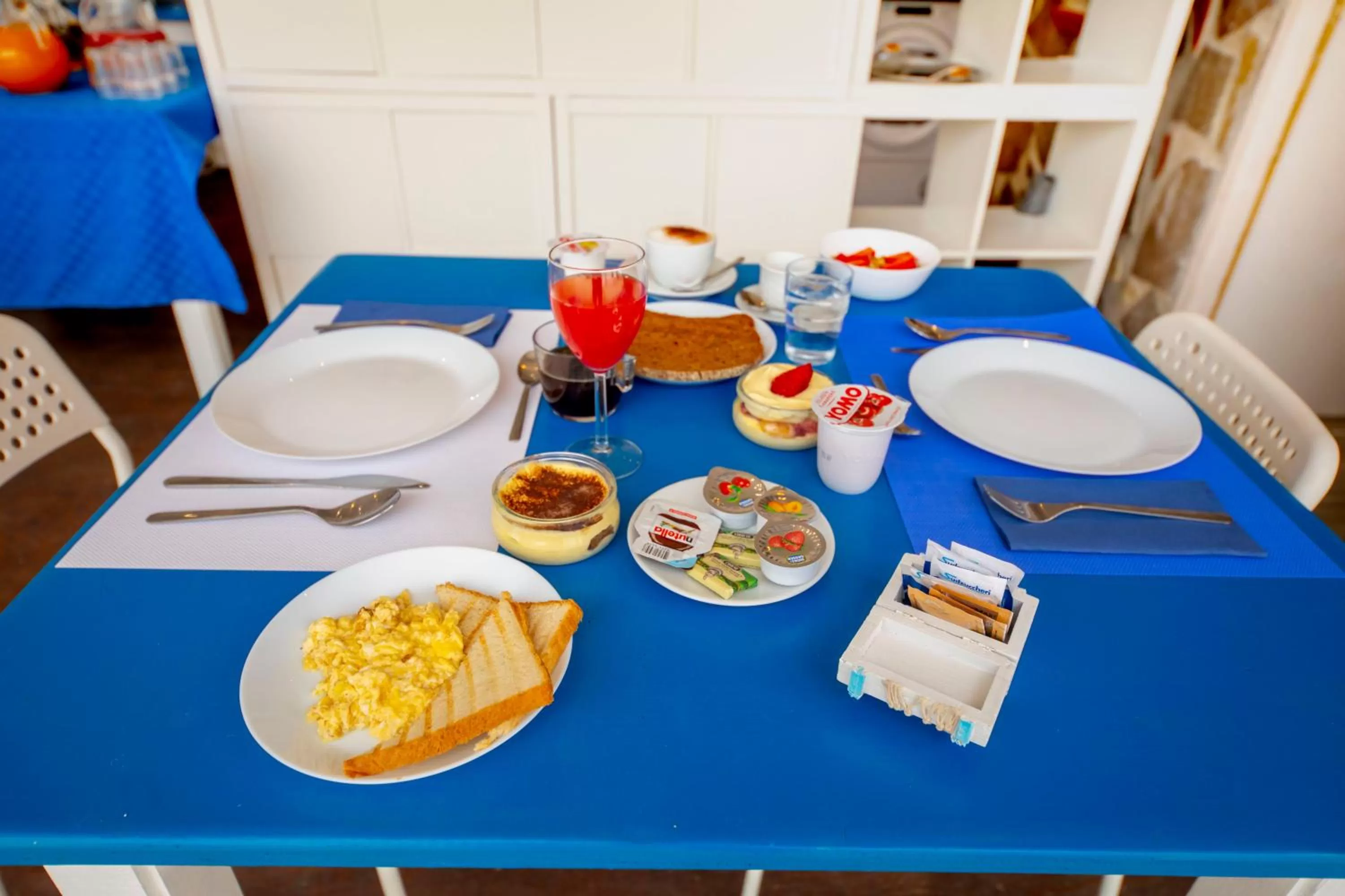 Breakfast in Borgo Marino Suite B&B