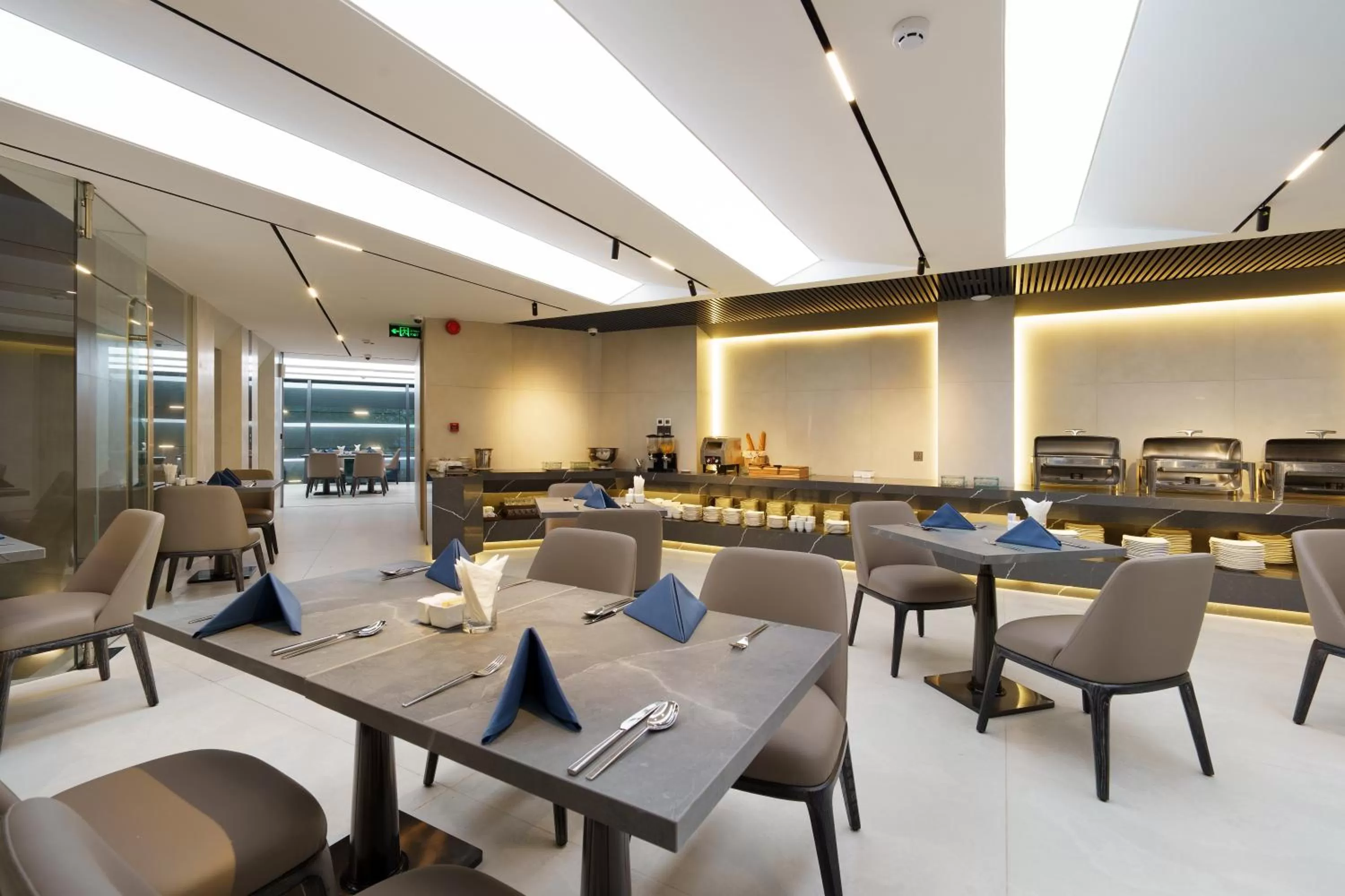 Restaurant/places to eat in M City Hotel Saigon