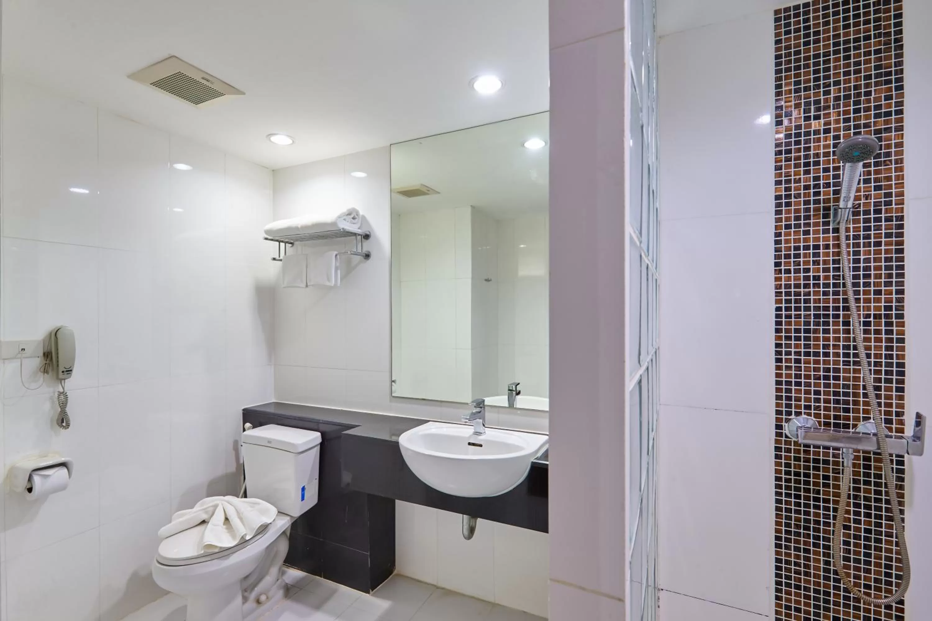 Bathroom in Nana Hiso Hotel