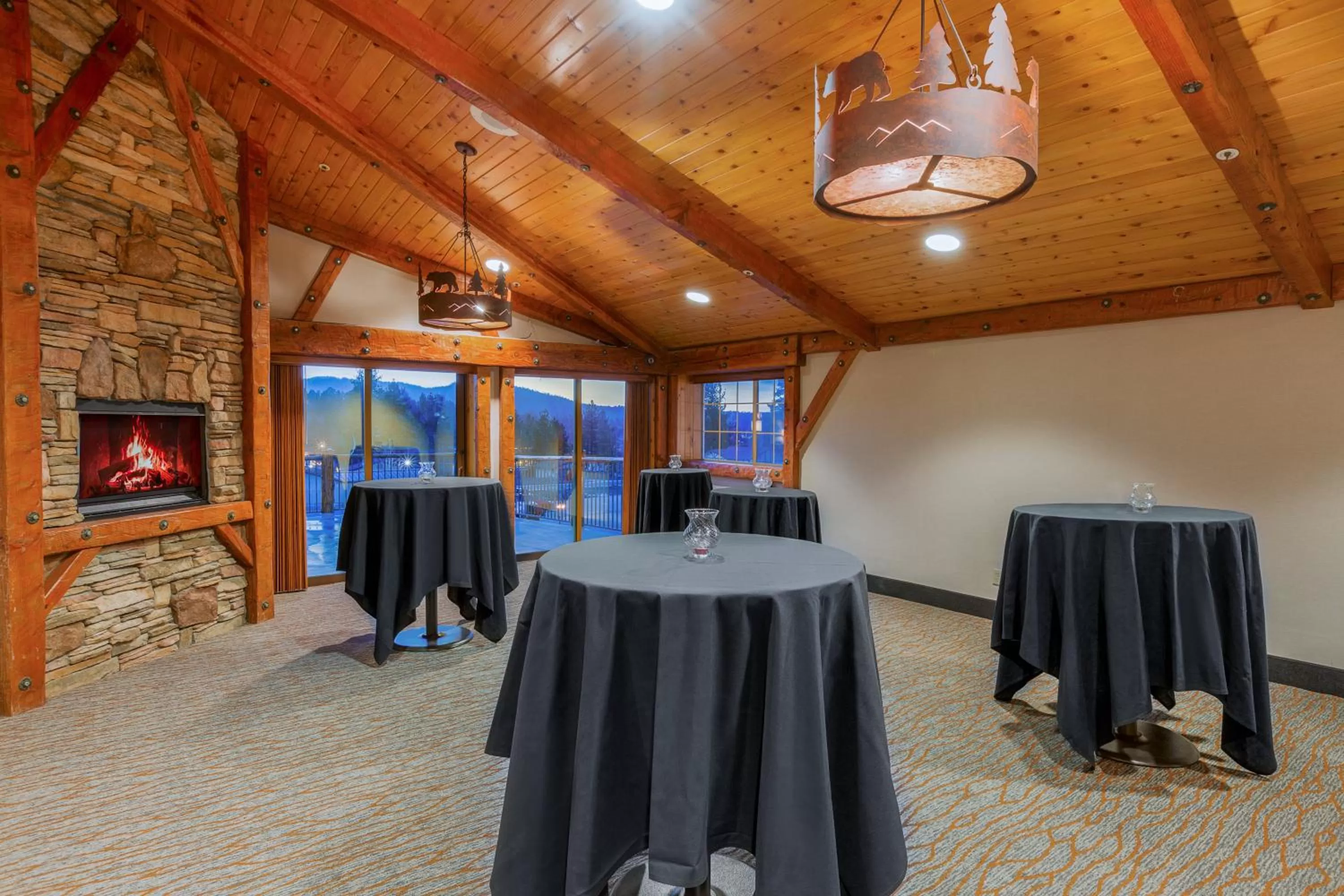 Banquet/Function facilities in Holiday Inn Resort The Lodge at Big Bear Lake by IHG