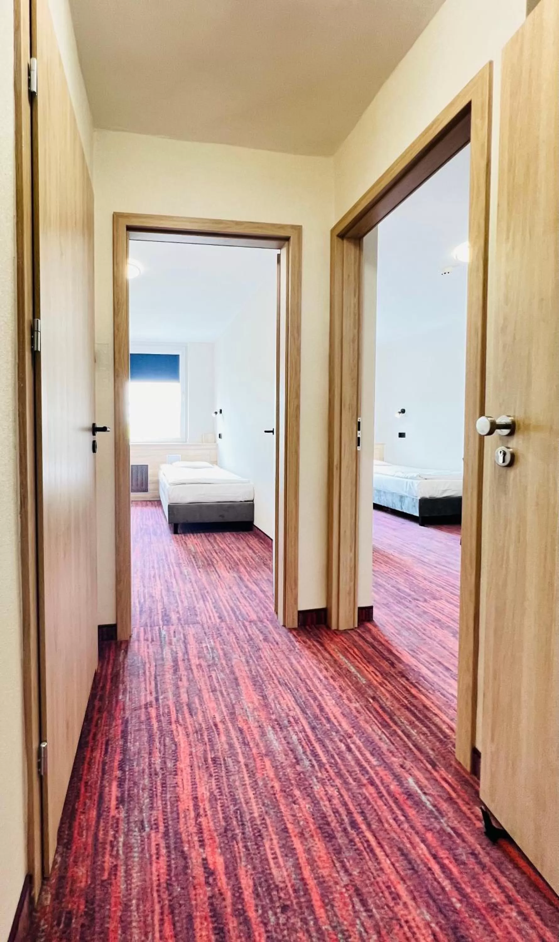 Other, Bed in Hotel ROK