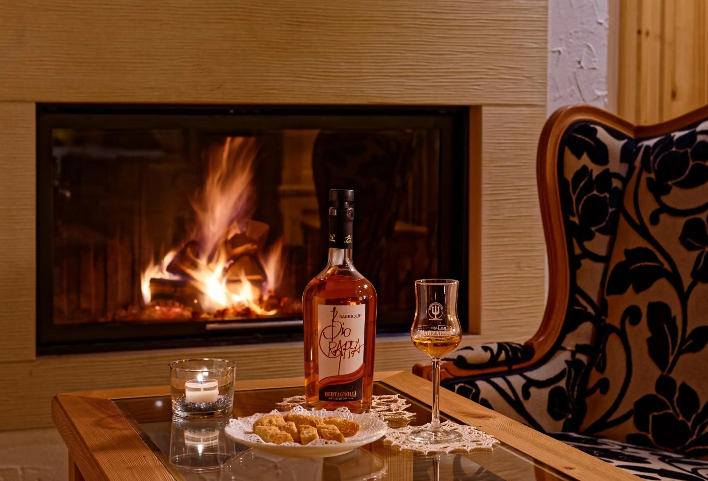 Communal lounge/ TV room in Boutique Hotel Diana