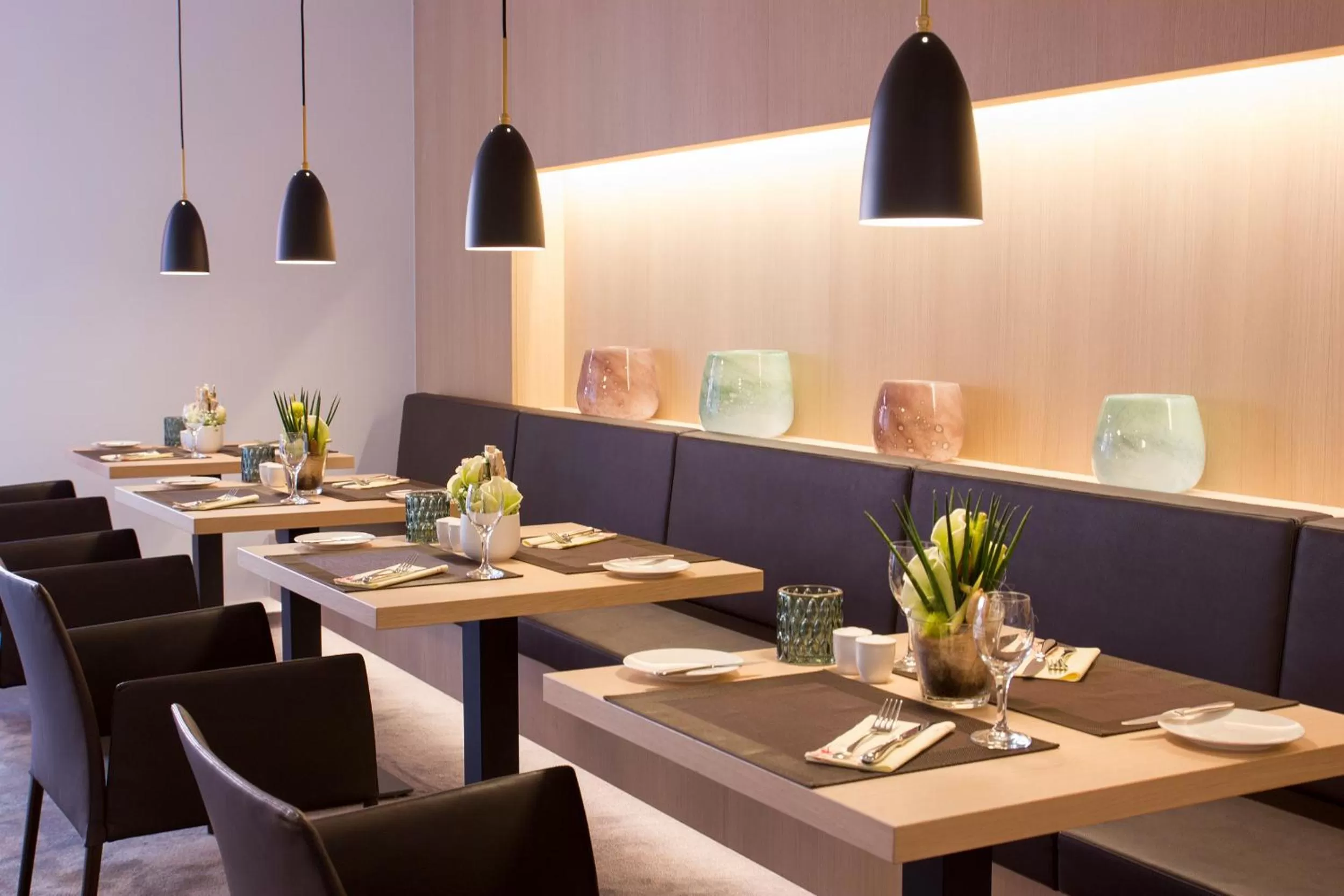 Restaurant/places to eat in Hotel Bayerischer Hof