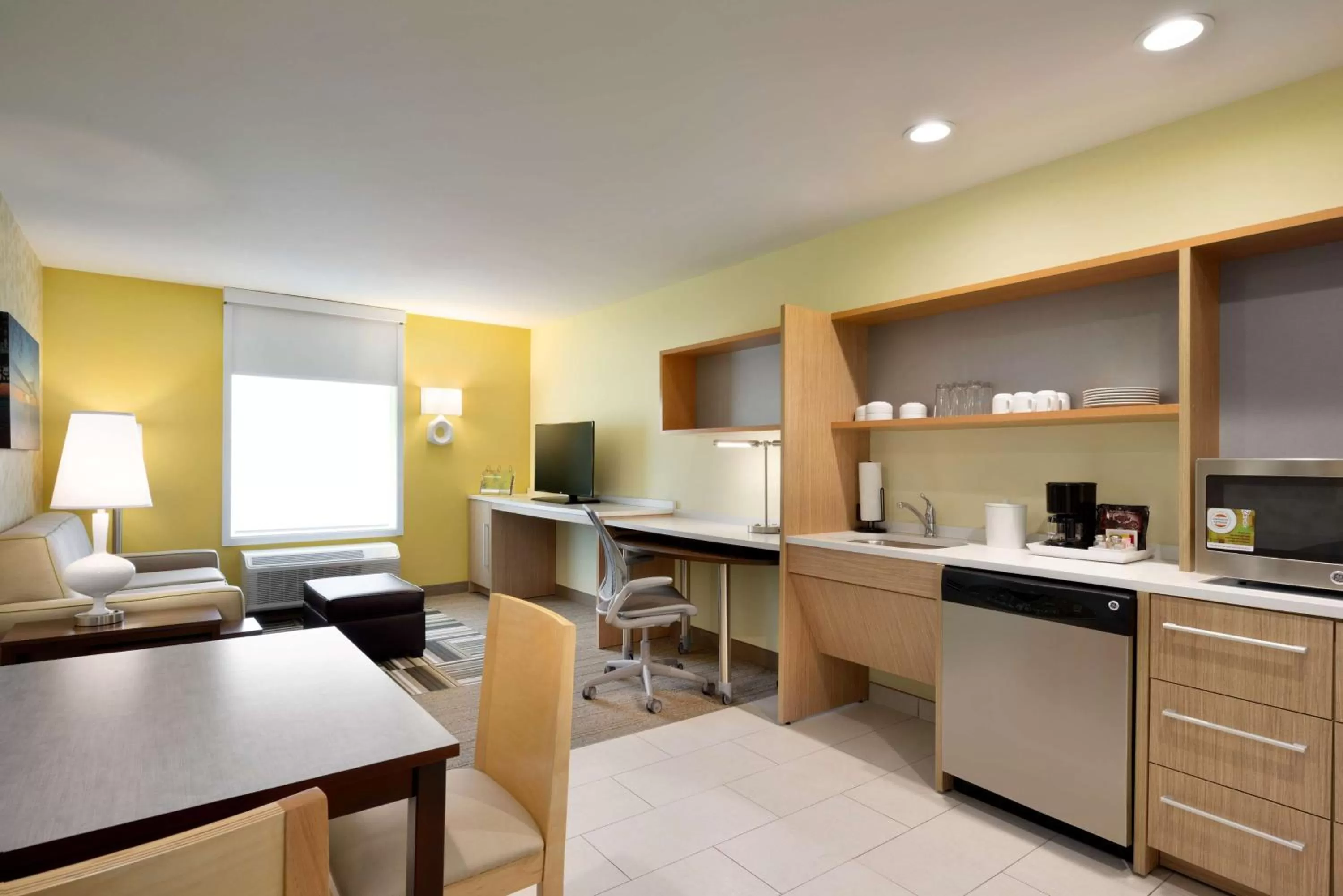Queen  Suite - Hearing Accessible/ Non-Smoking in Home2 Suites By Hilton Baton Rouge
