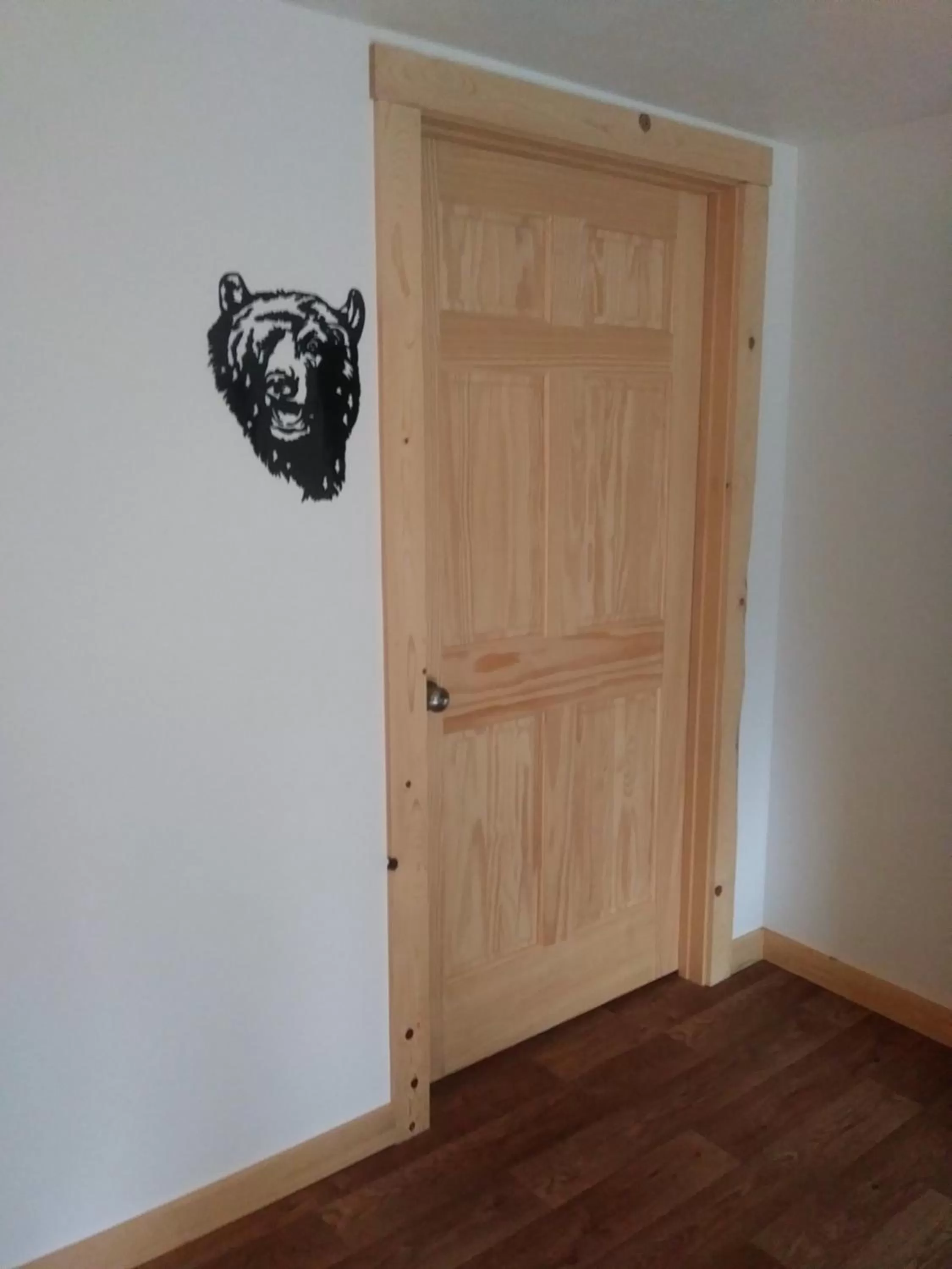 Decorative detail in Whispering Winds Retreat B&B