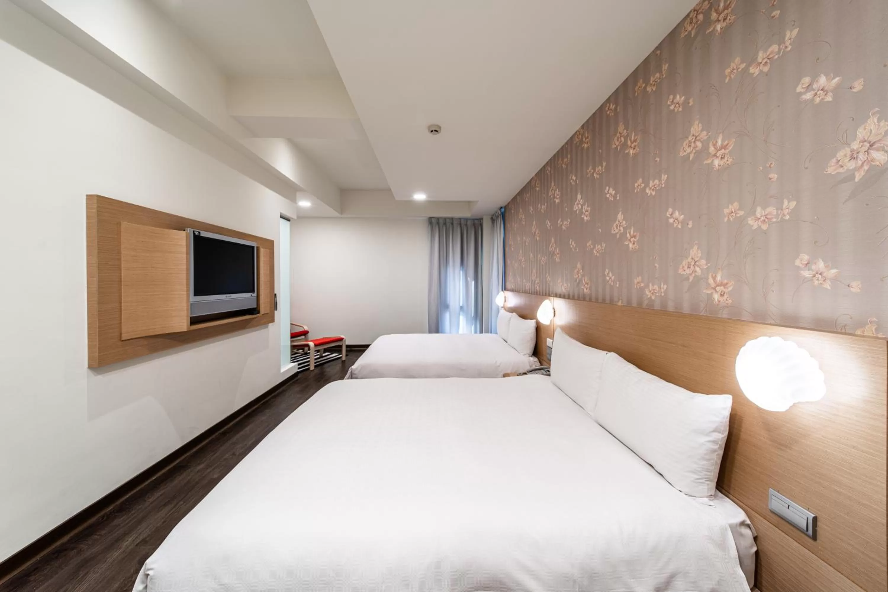 Photo of the whole room, Bed in Fish Hotel - Yancheng