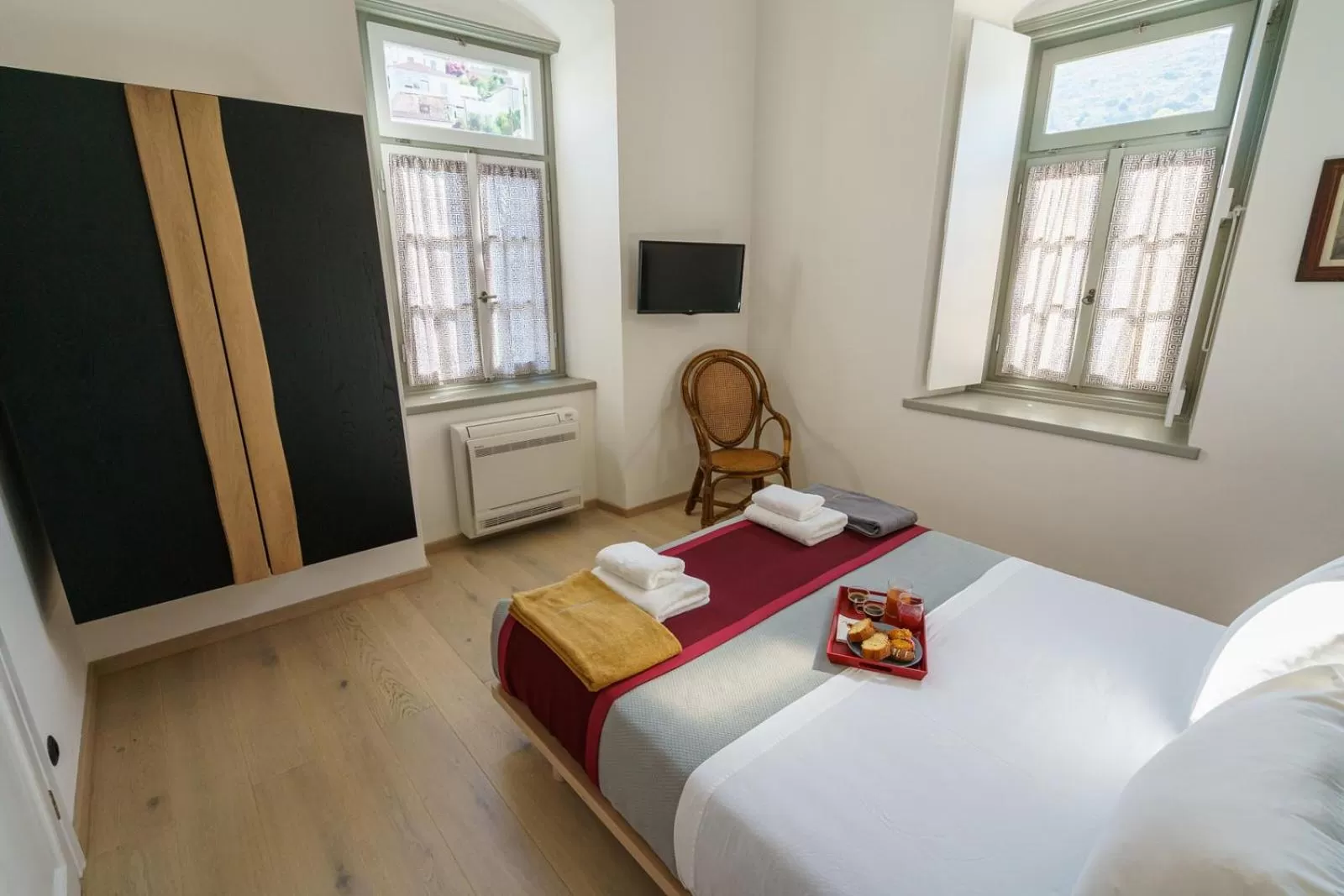 Bed in LIVIN Hydra Legacy Suite