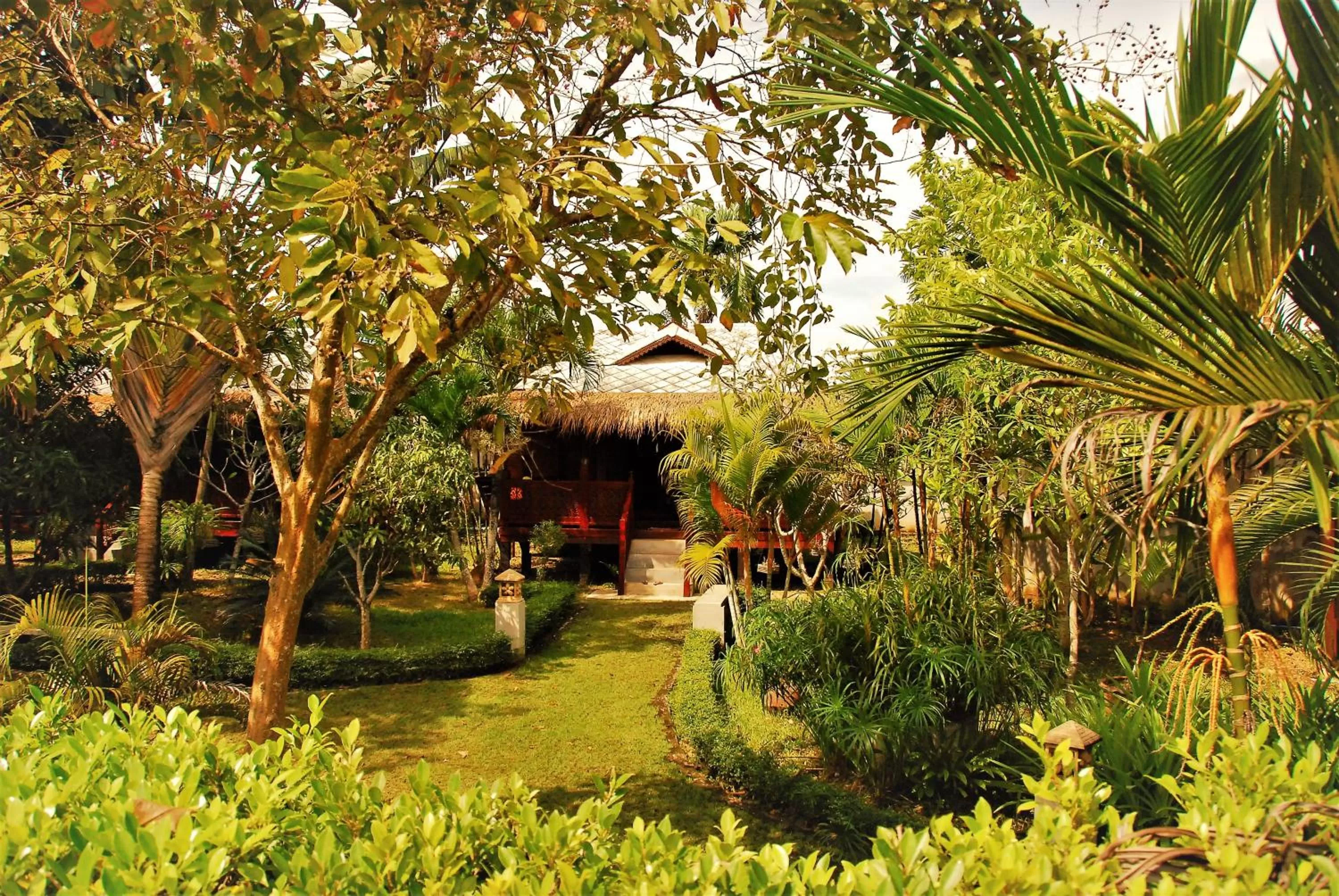 Garden in Cozy Garden Resort