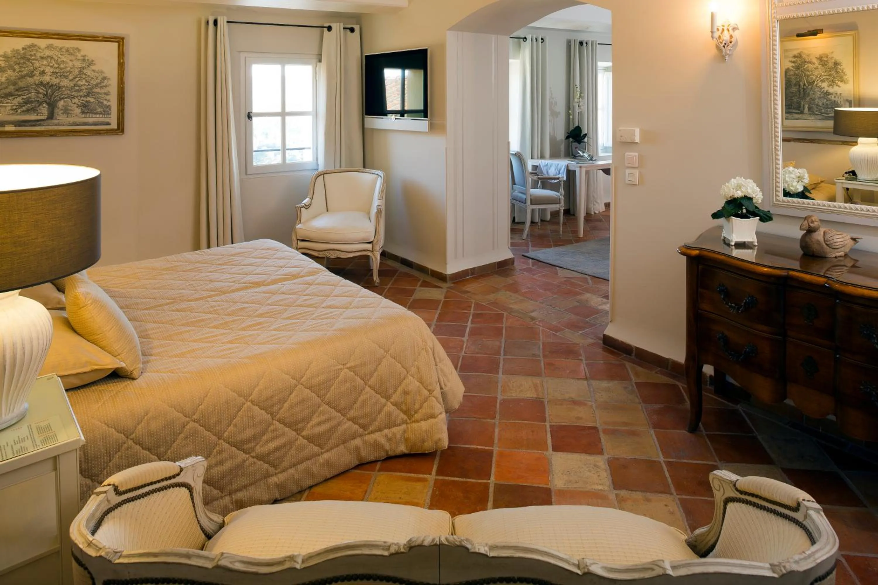 Bedroom, Bed in Bastide Saint Antoine - Relais & Châteaux