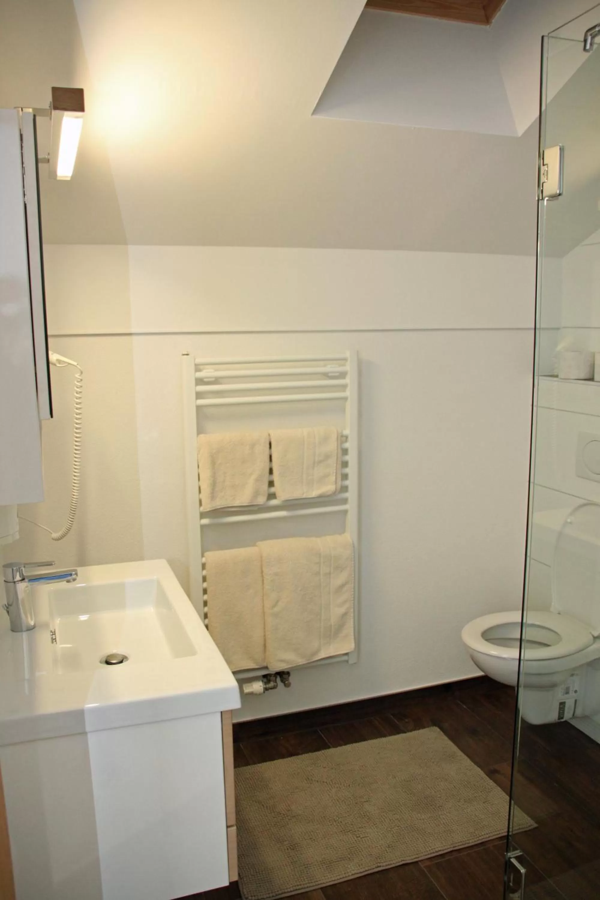 Bathroom in Pension Café Maier