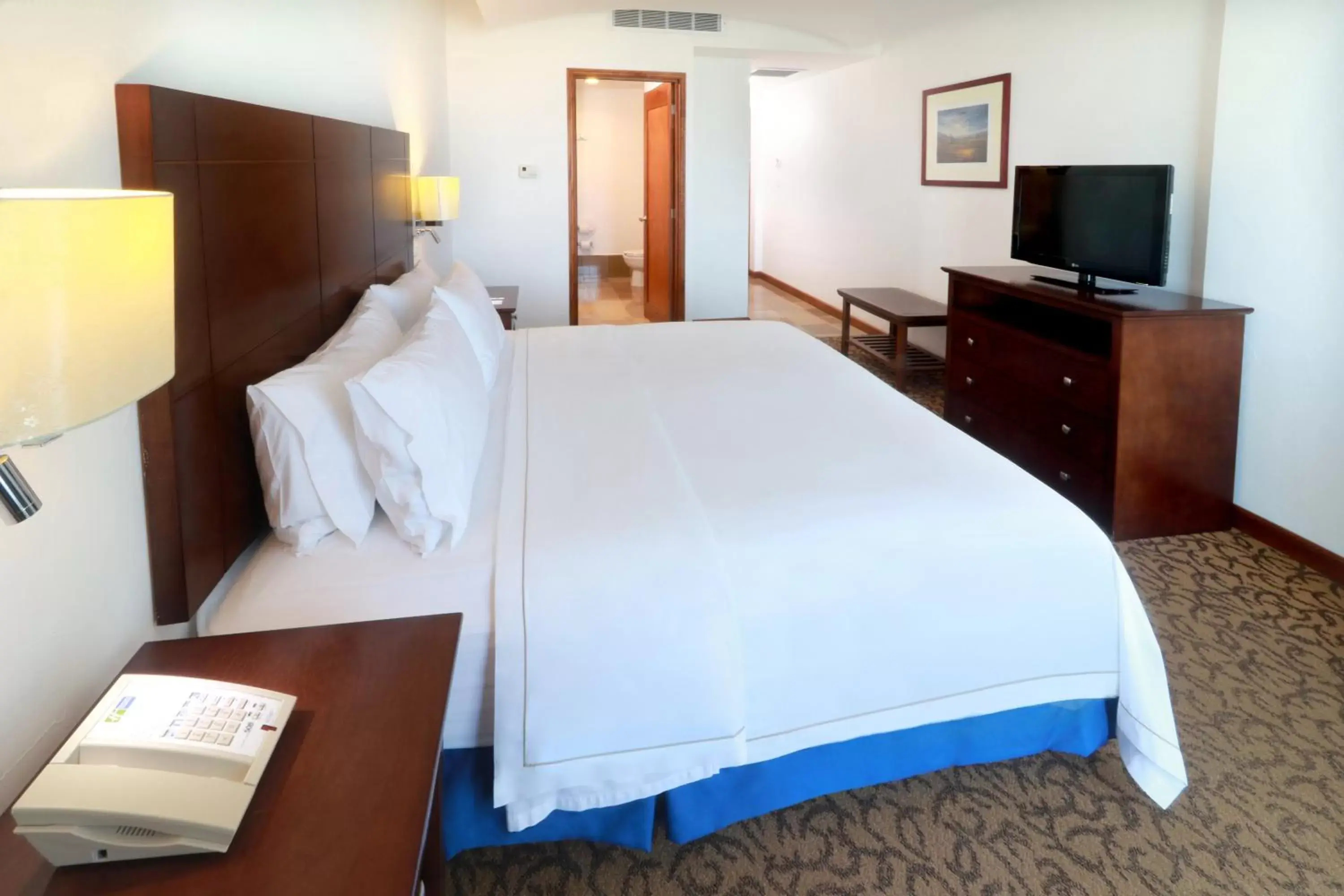 Standard King Room in Holiday Inn Express Nuevo Laredo by IHG Standard King Room in Holiday Inn Express Nuevo Laredo by IHG