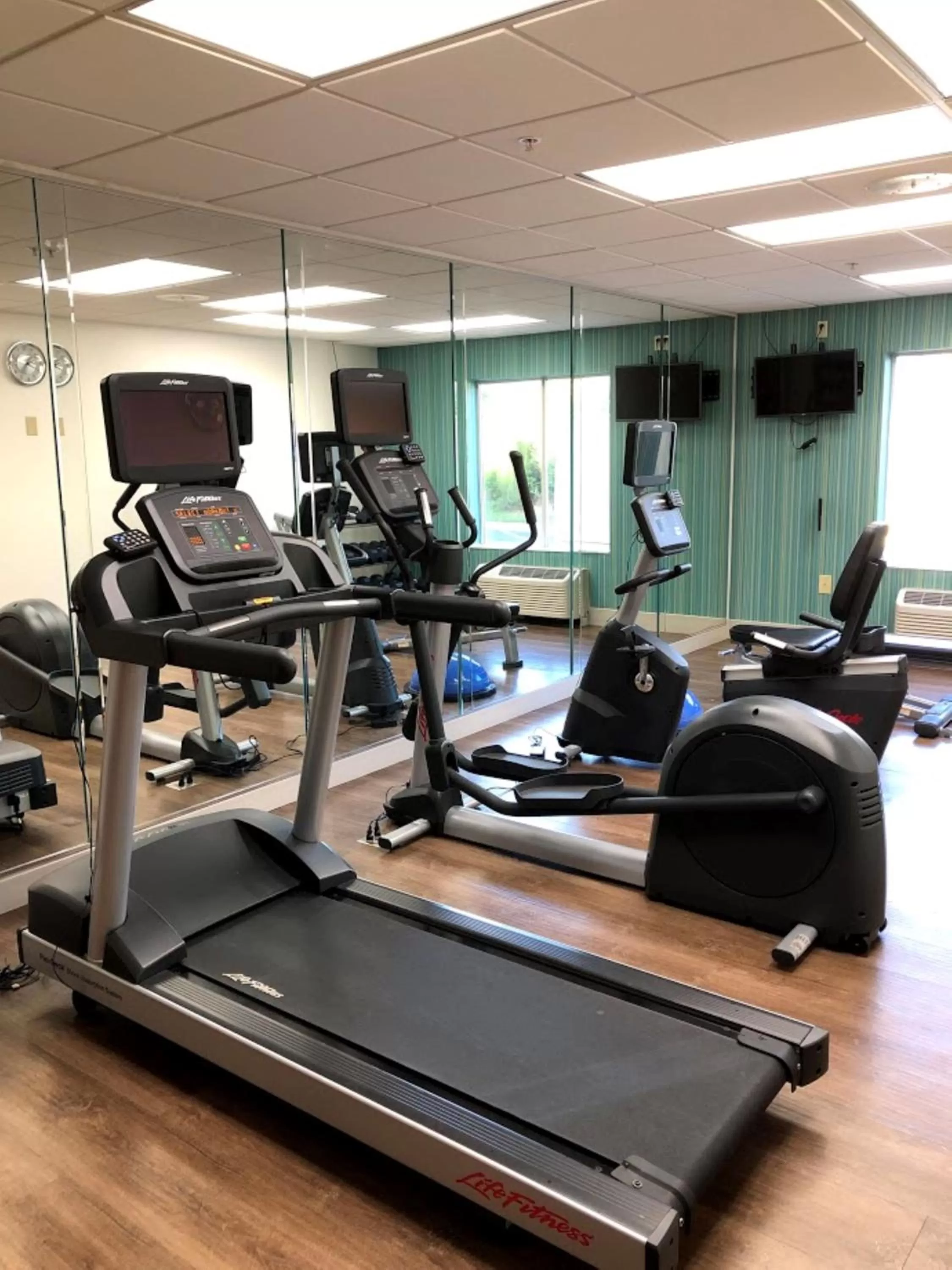 Fitness centre/facilities in Holiday Inn Express & Suites Kings Mountain - Shelby Area by IHG