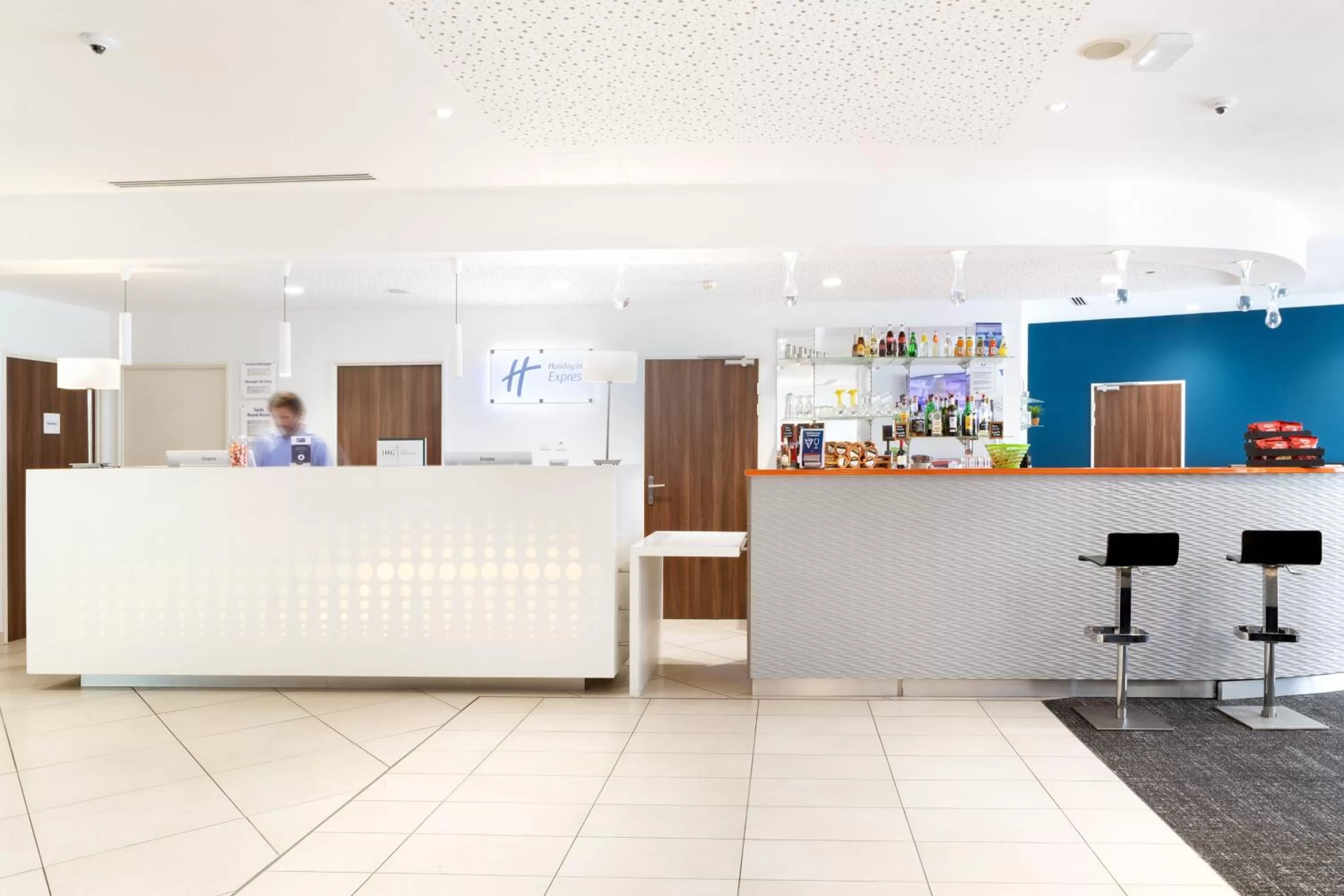 Property building in Holiday Inn Express Toulon - Est by IHG