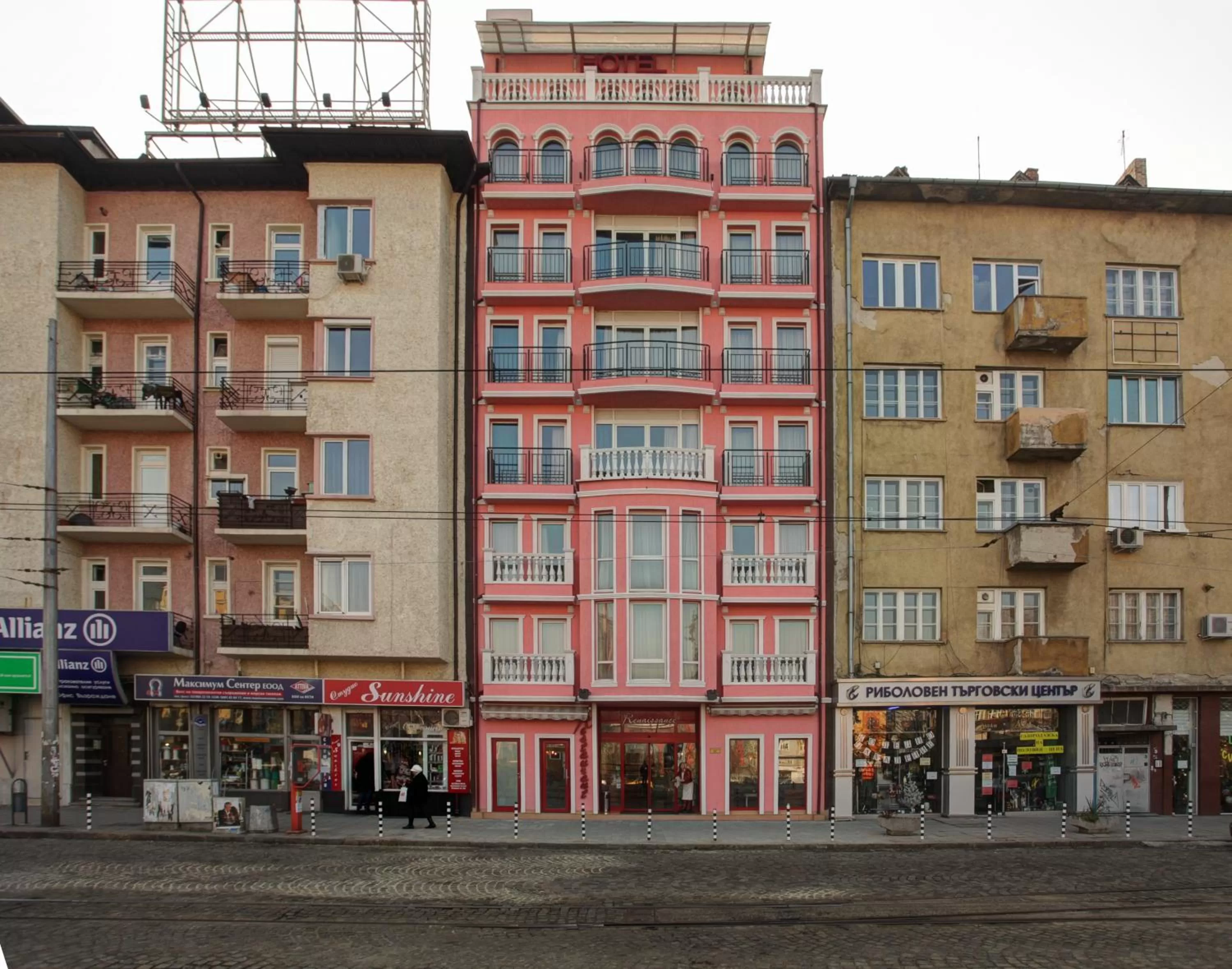 Facade/entrance in Central Plaza Hotel
