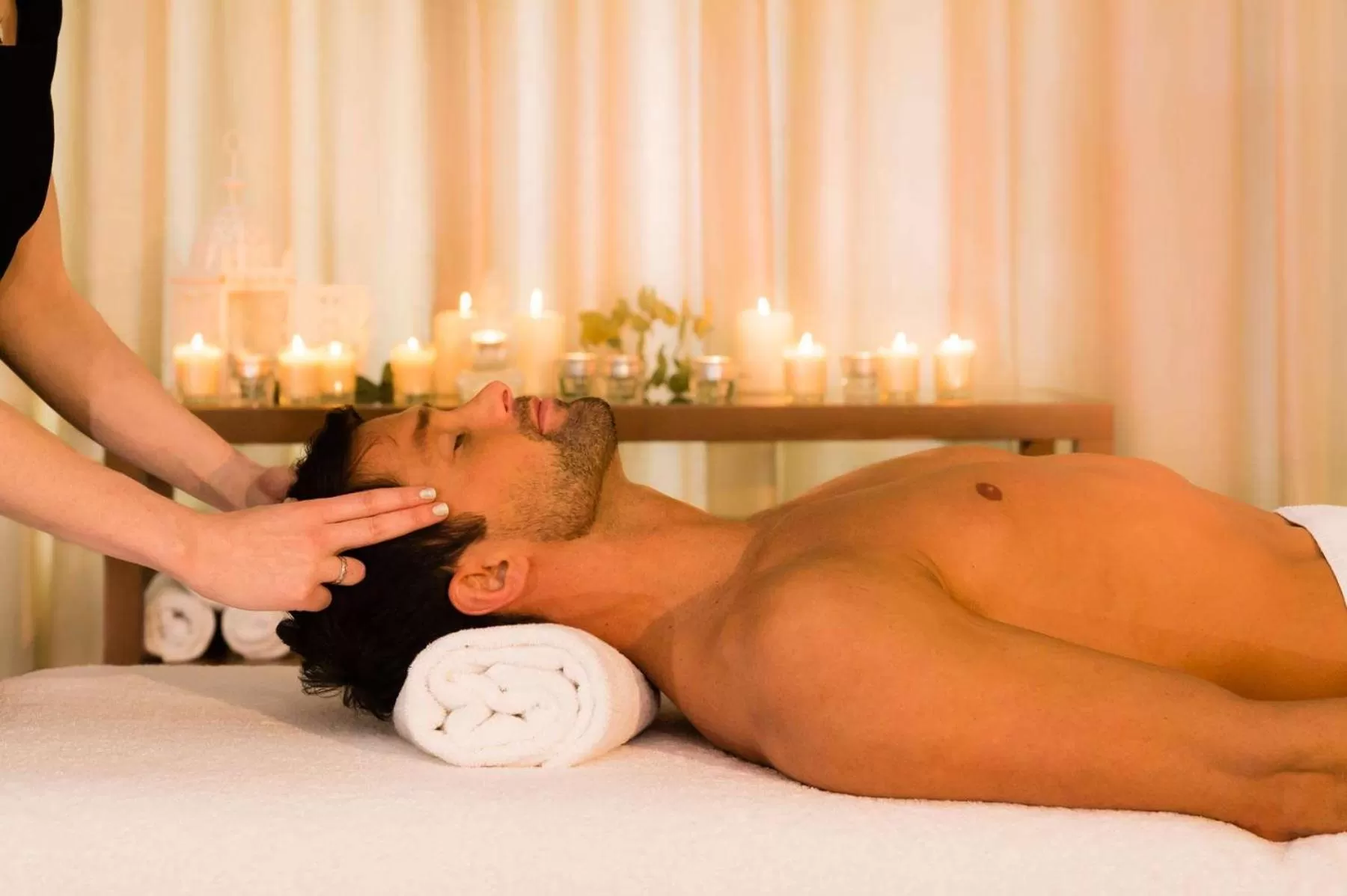 Massage in Trenython Manor Resort