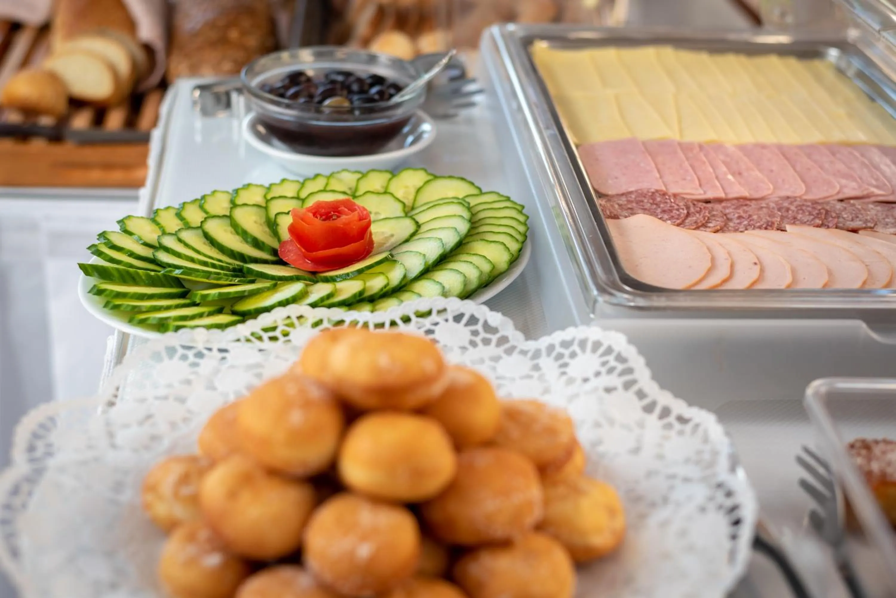 Buffet breakfast in Sunday Hotel