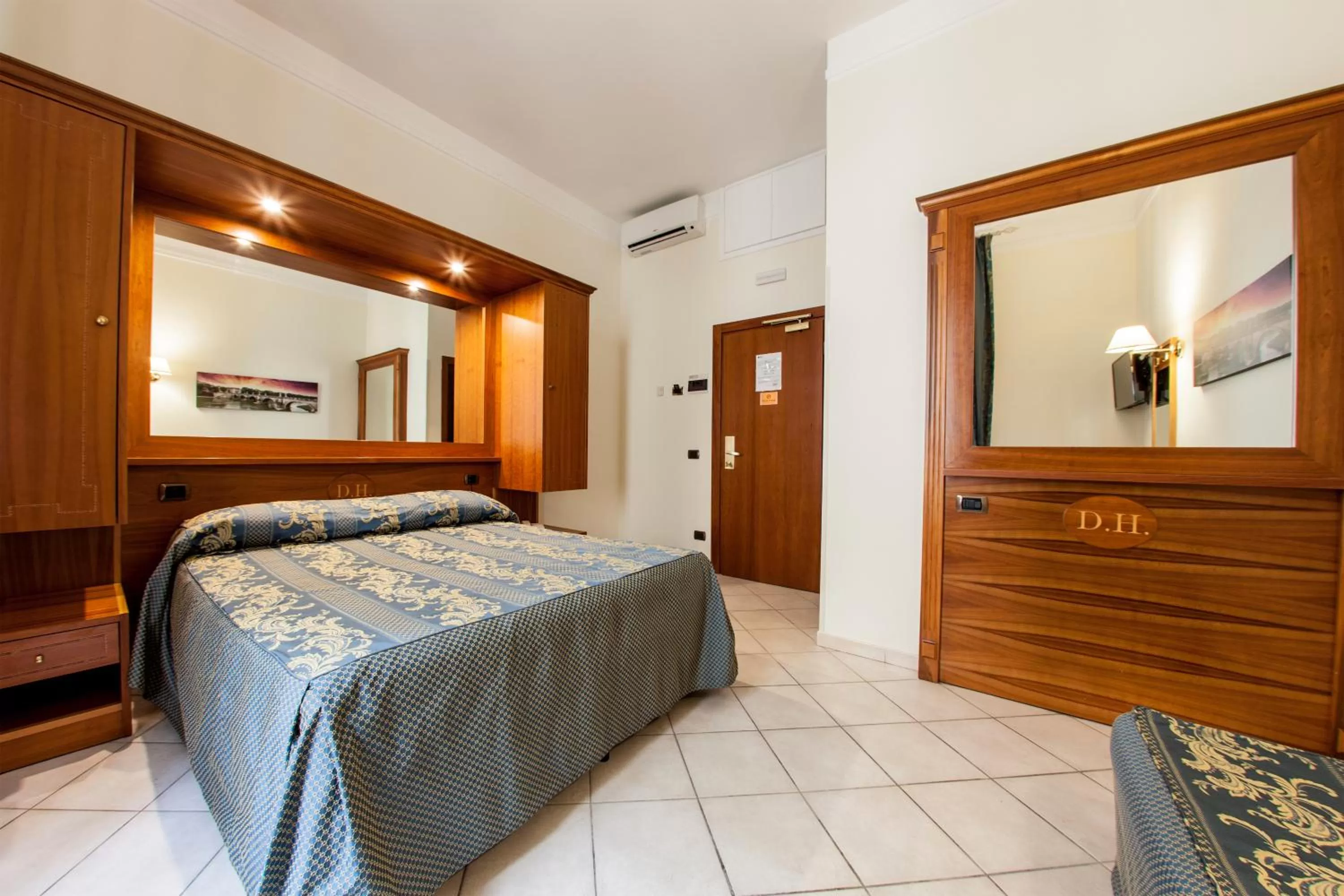 Bedroom, Bed in Hotel Domus Praetoria