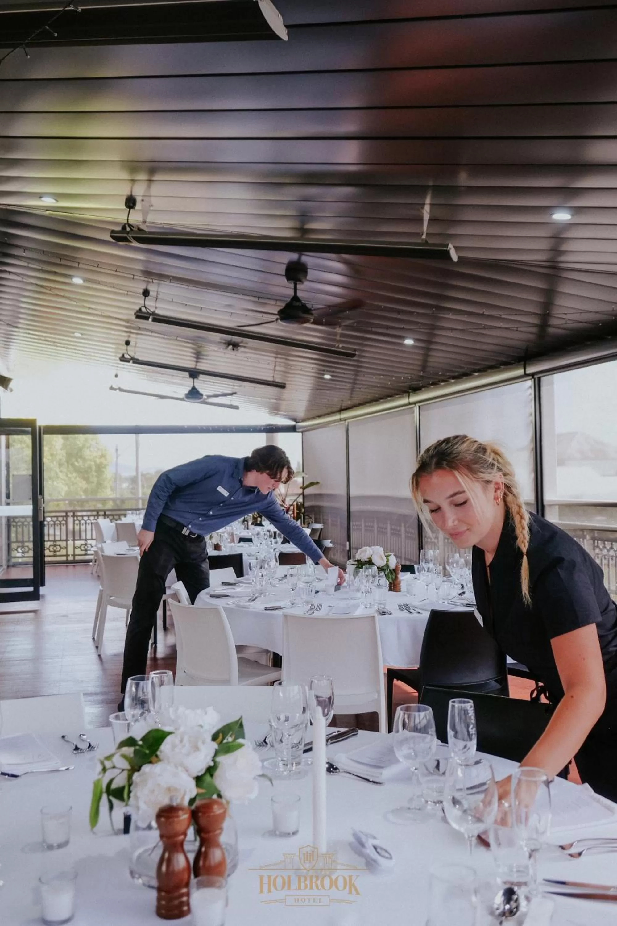 Restaurant/places to eat in Holbrook Hotel