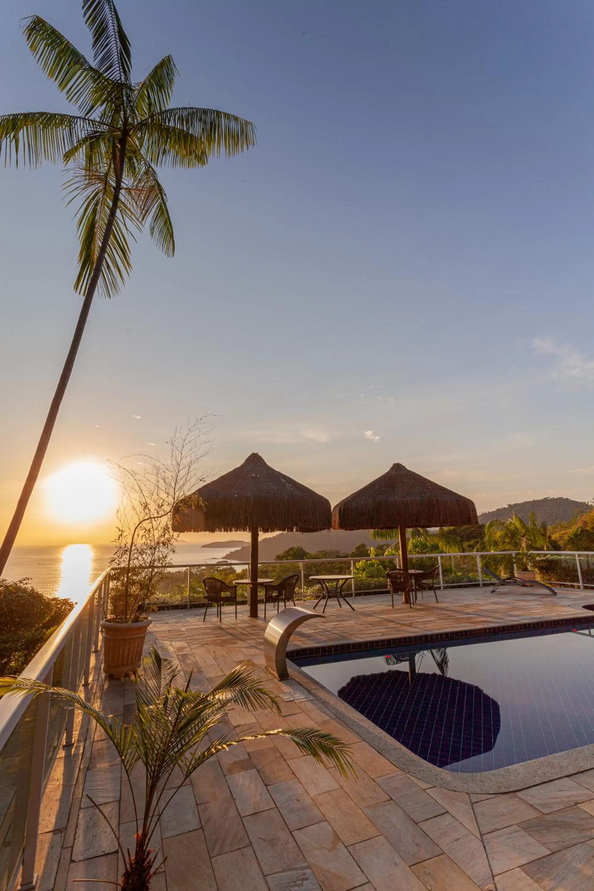 Swimming pool in Pousada Recanto de Paraty
