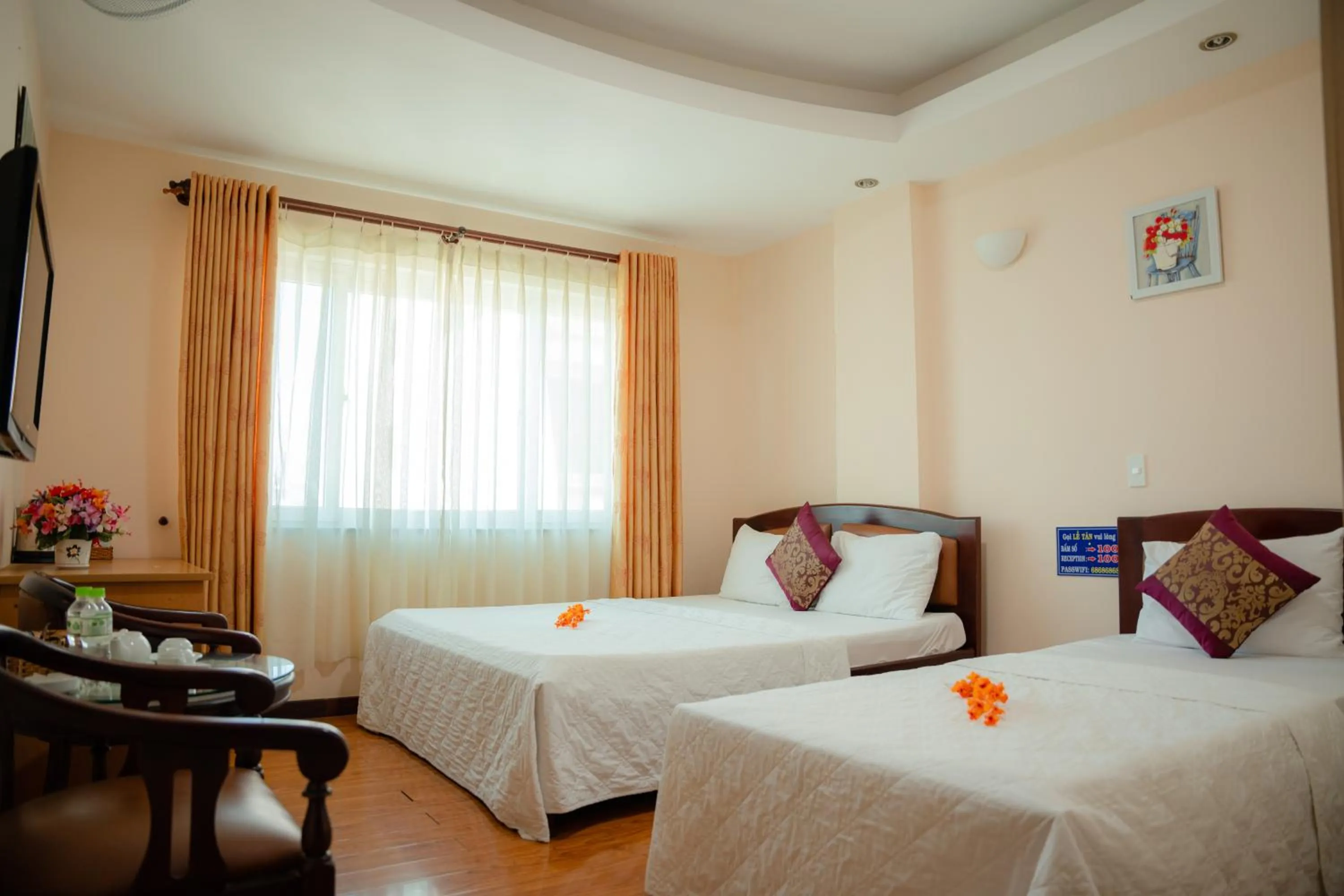 Bedroom, Bed in Duc Minh Saigon Airport Hotel