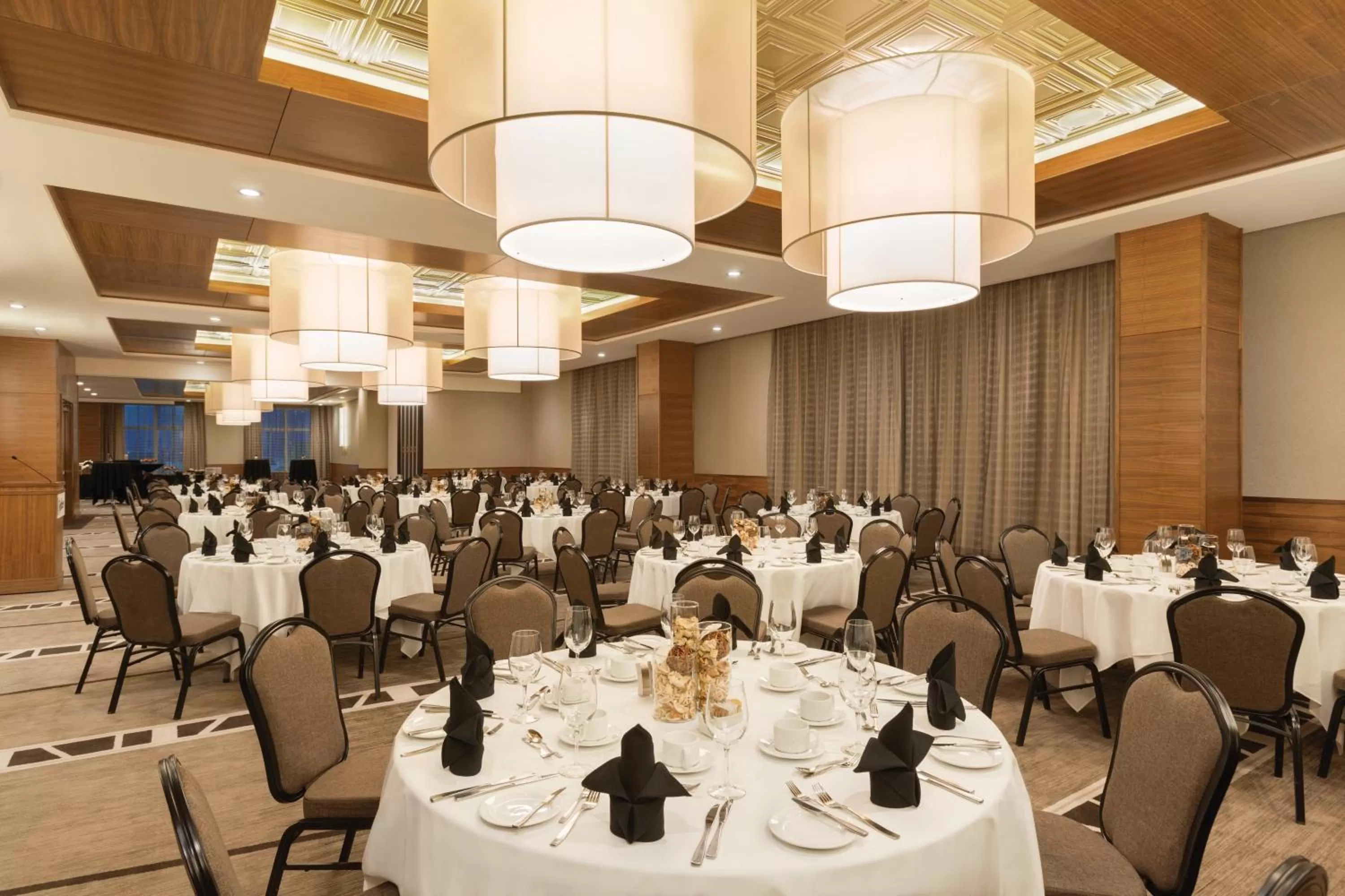 Banquet/Function facilities in Radisson Hotel & Conference Centre Calgary Airport