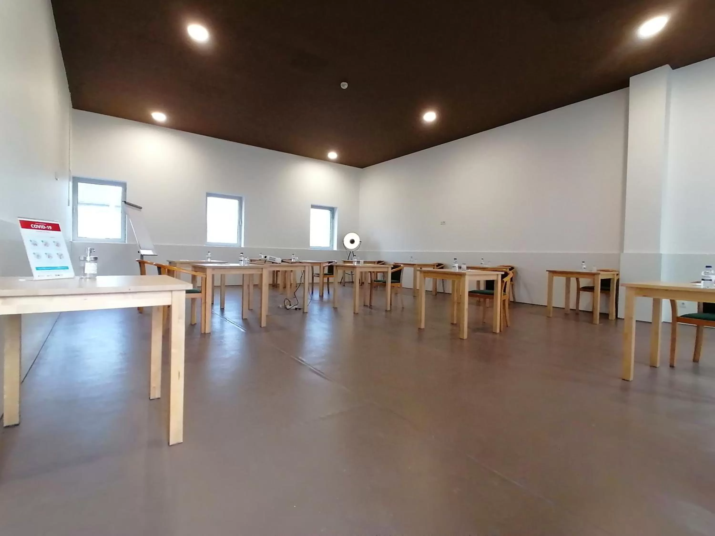 Banquet/Function facilities in Basic Braga by Axis