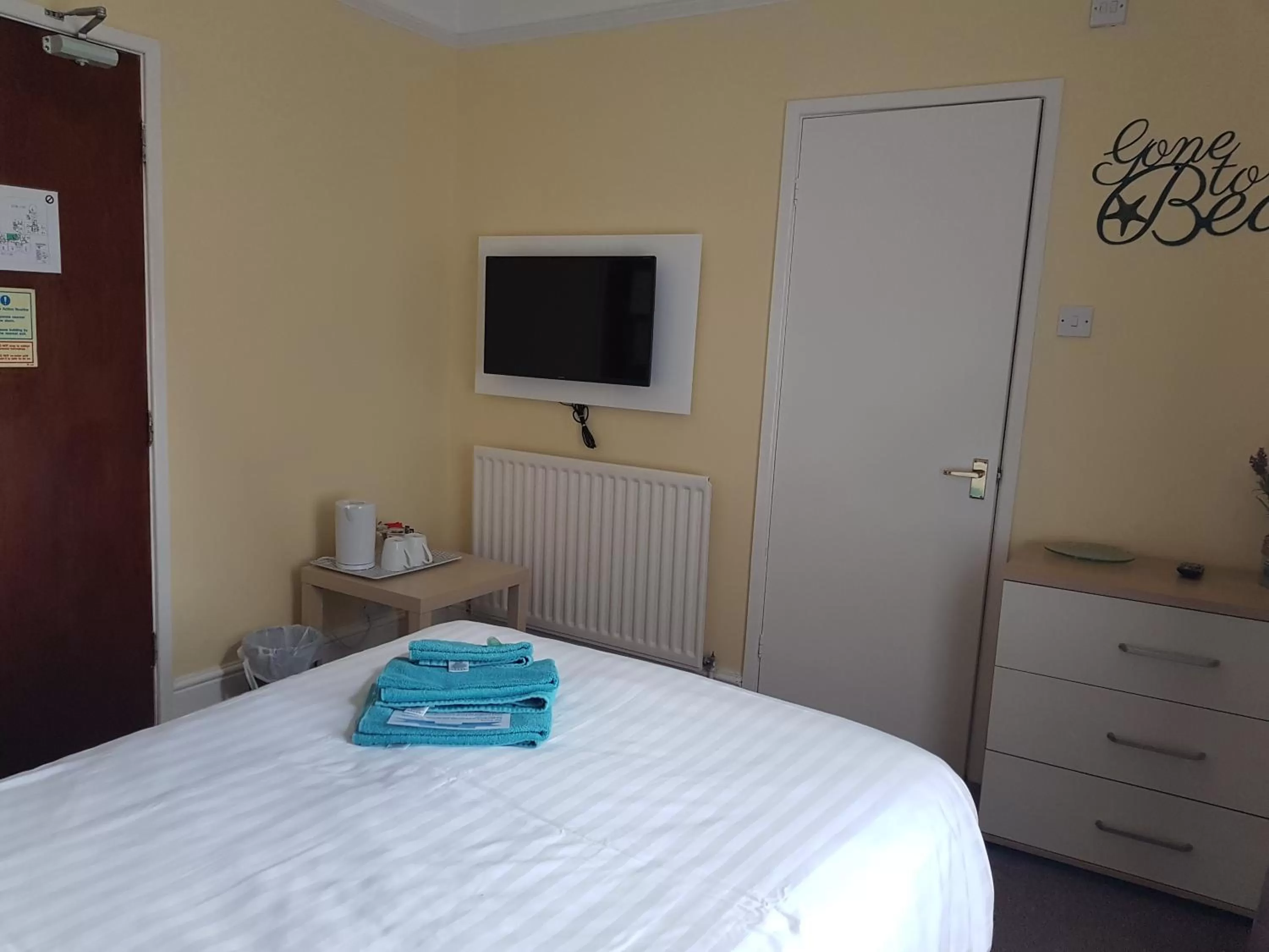 Bed in The Beacon Hotel