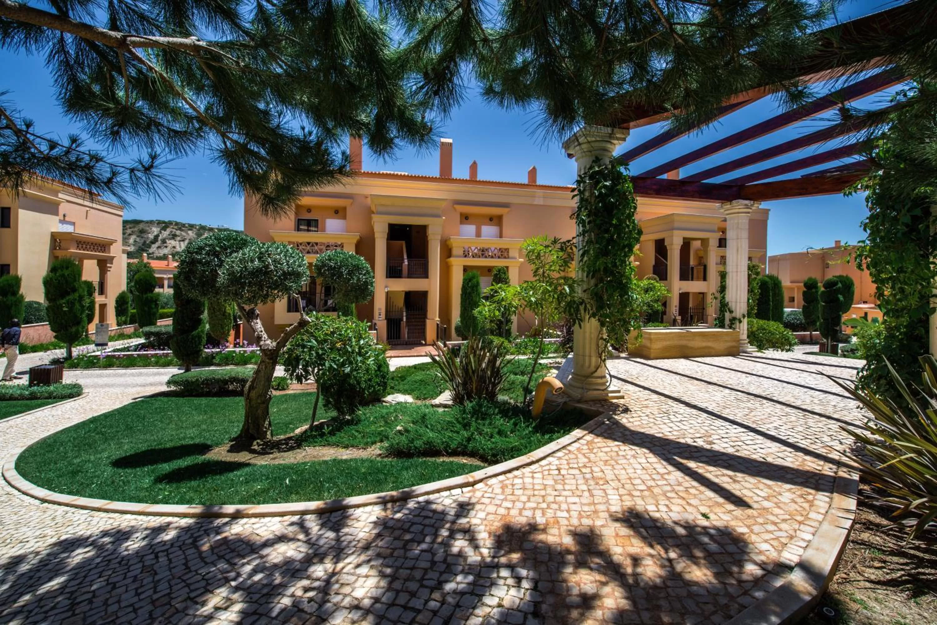 Facade/entrance in Baia da Luz Resort