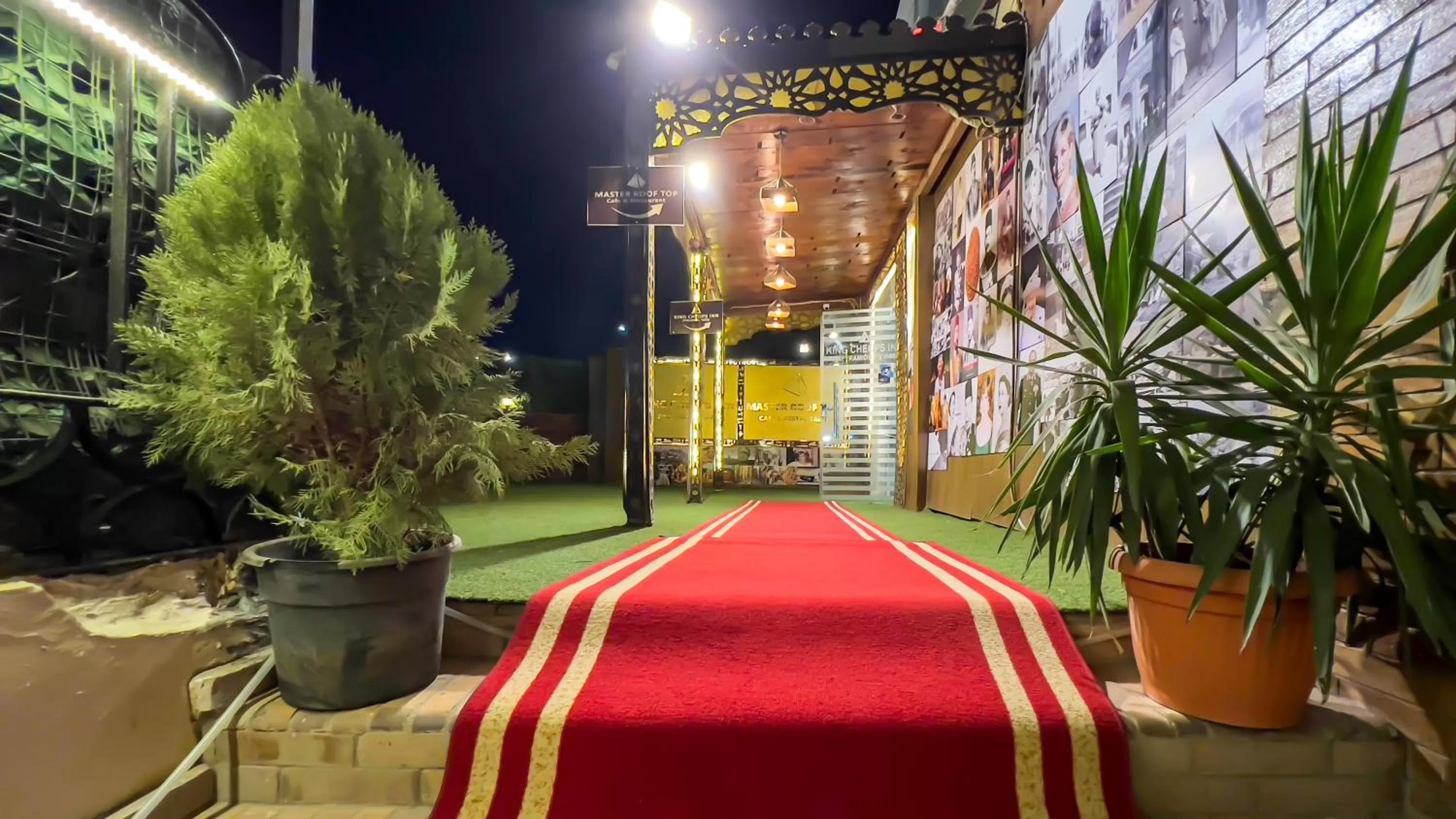 Facade/entrance in King Cheops Inn - Pyramid View