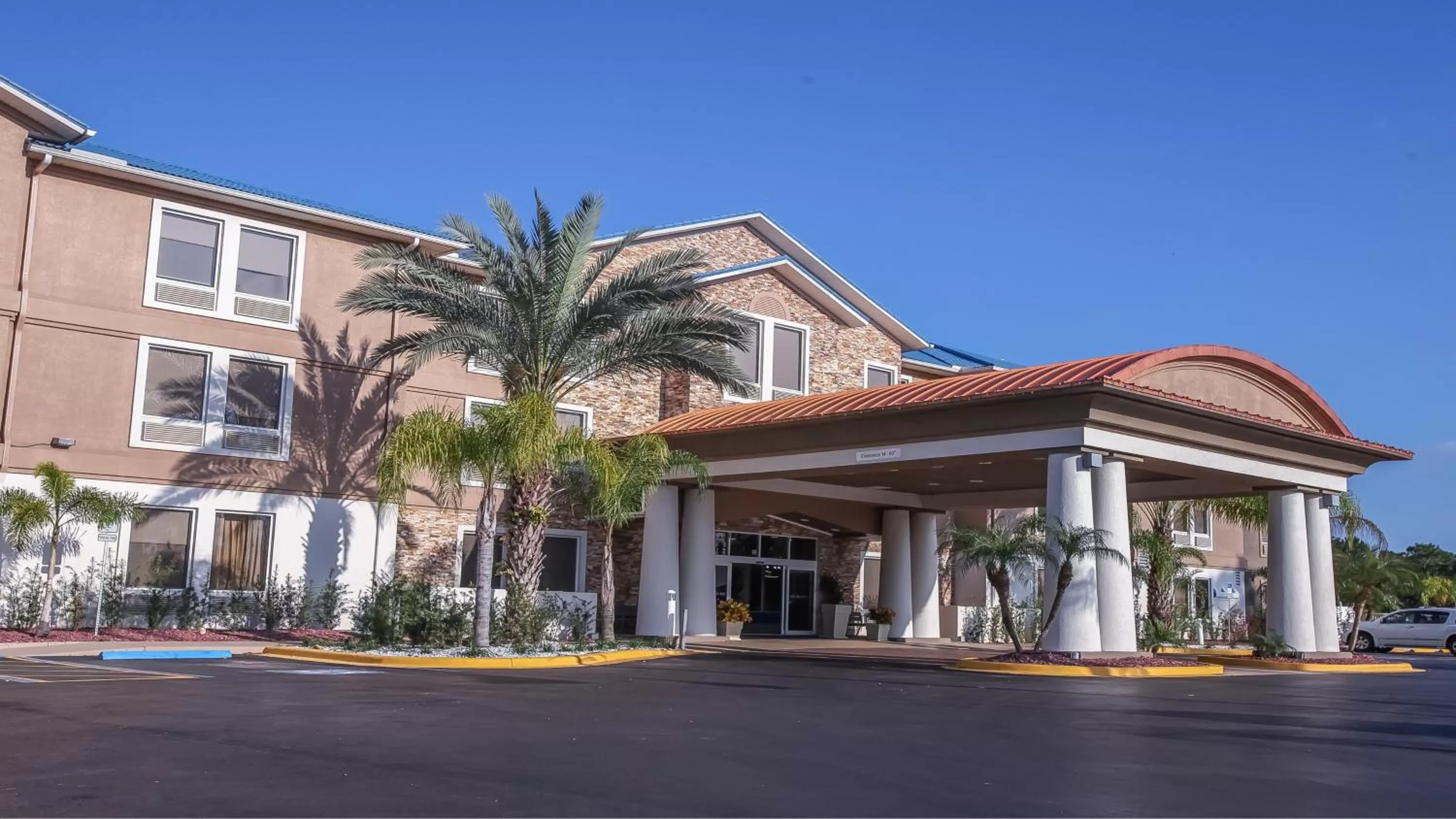 Property building in Holiday Inn Express Daytona Beach - Speedway by IHG