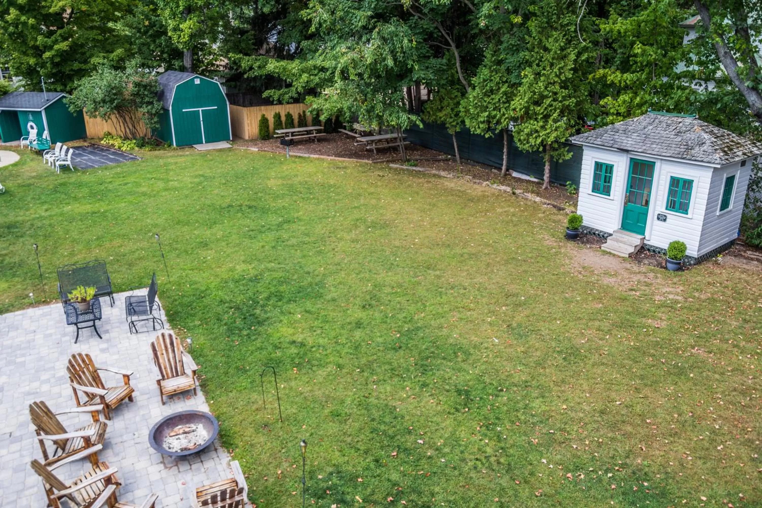 Garden in Cranmore Inn