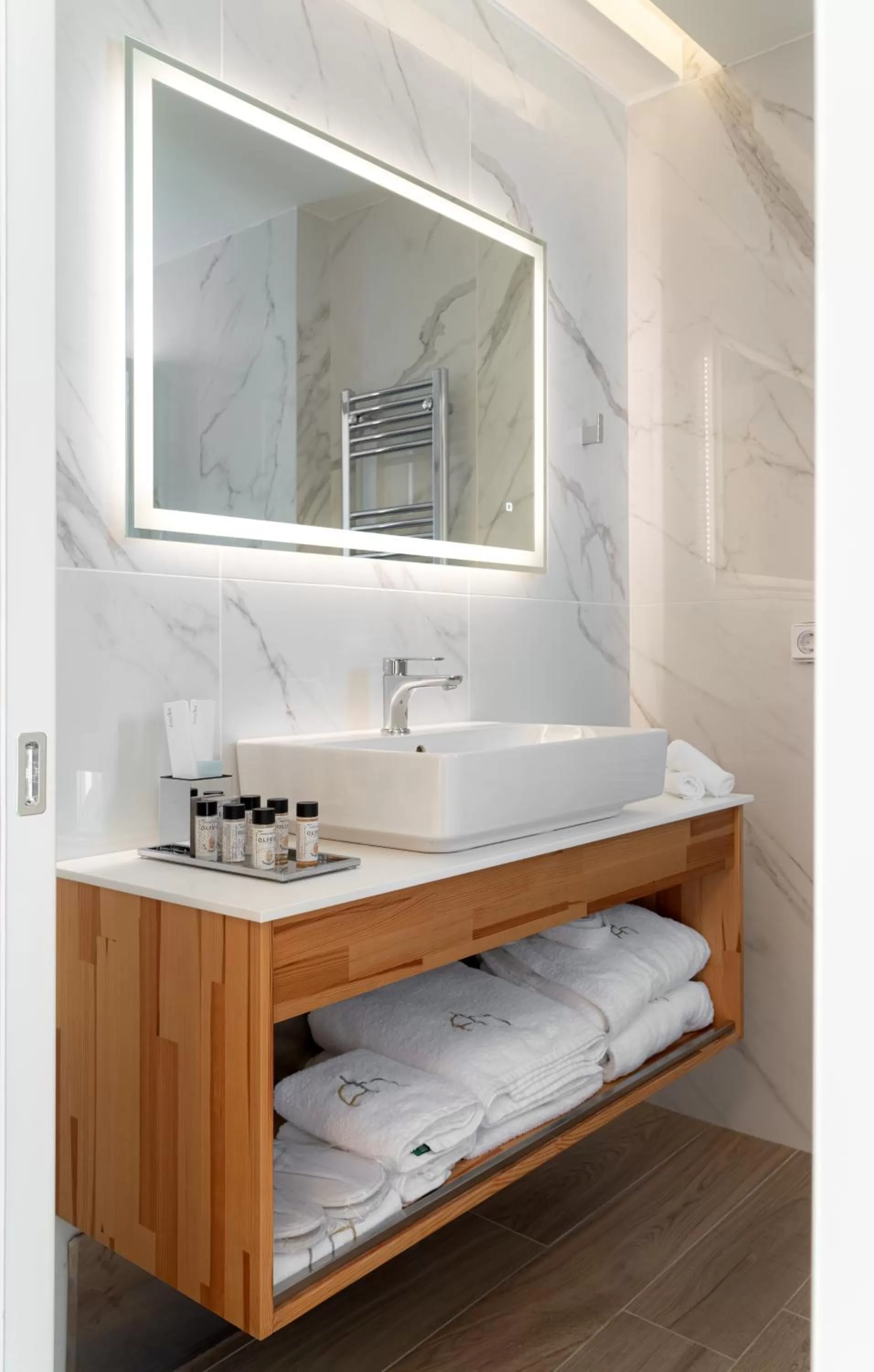 Bathroom in Athens Hill Luxury Apartments