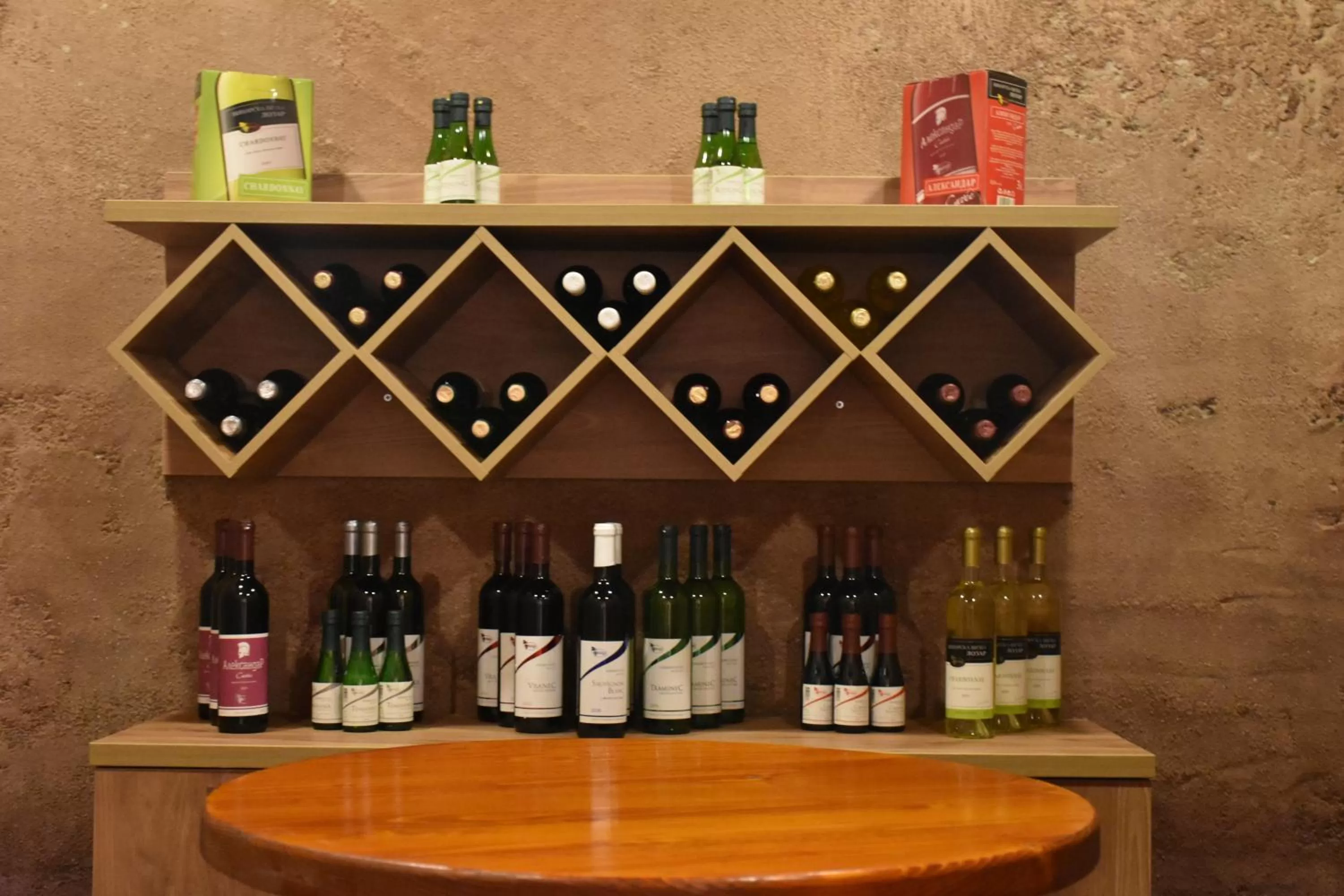 Hotel and winery LOZAR