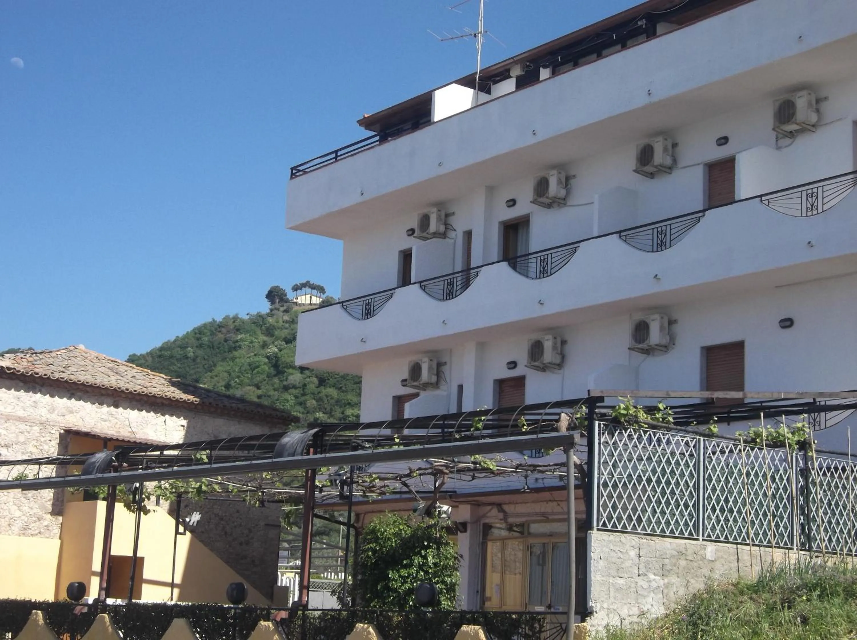 Property building in Hotel Il Vulcano
