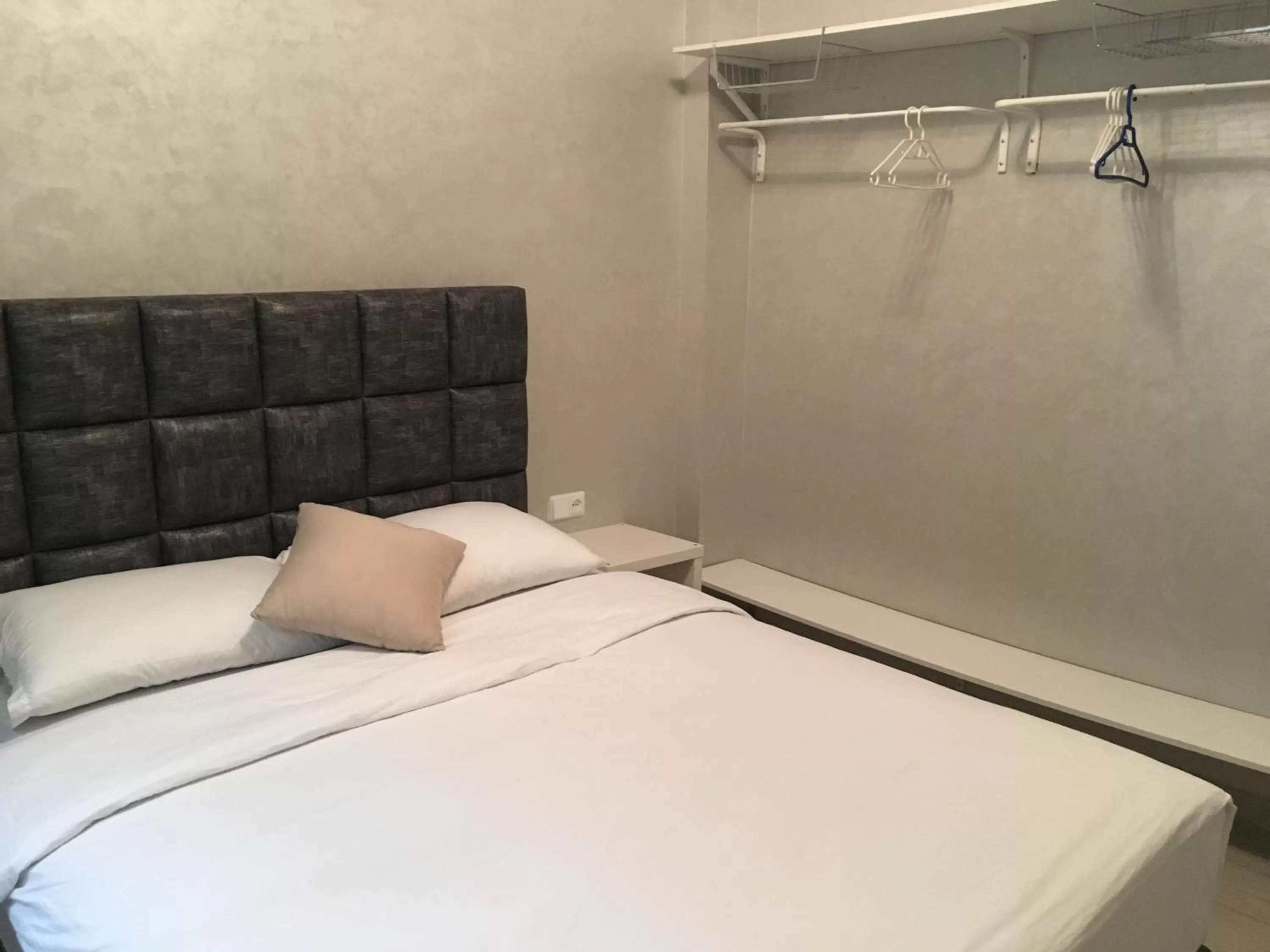 Bed in Appart Hotel Monaco