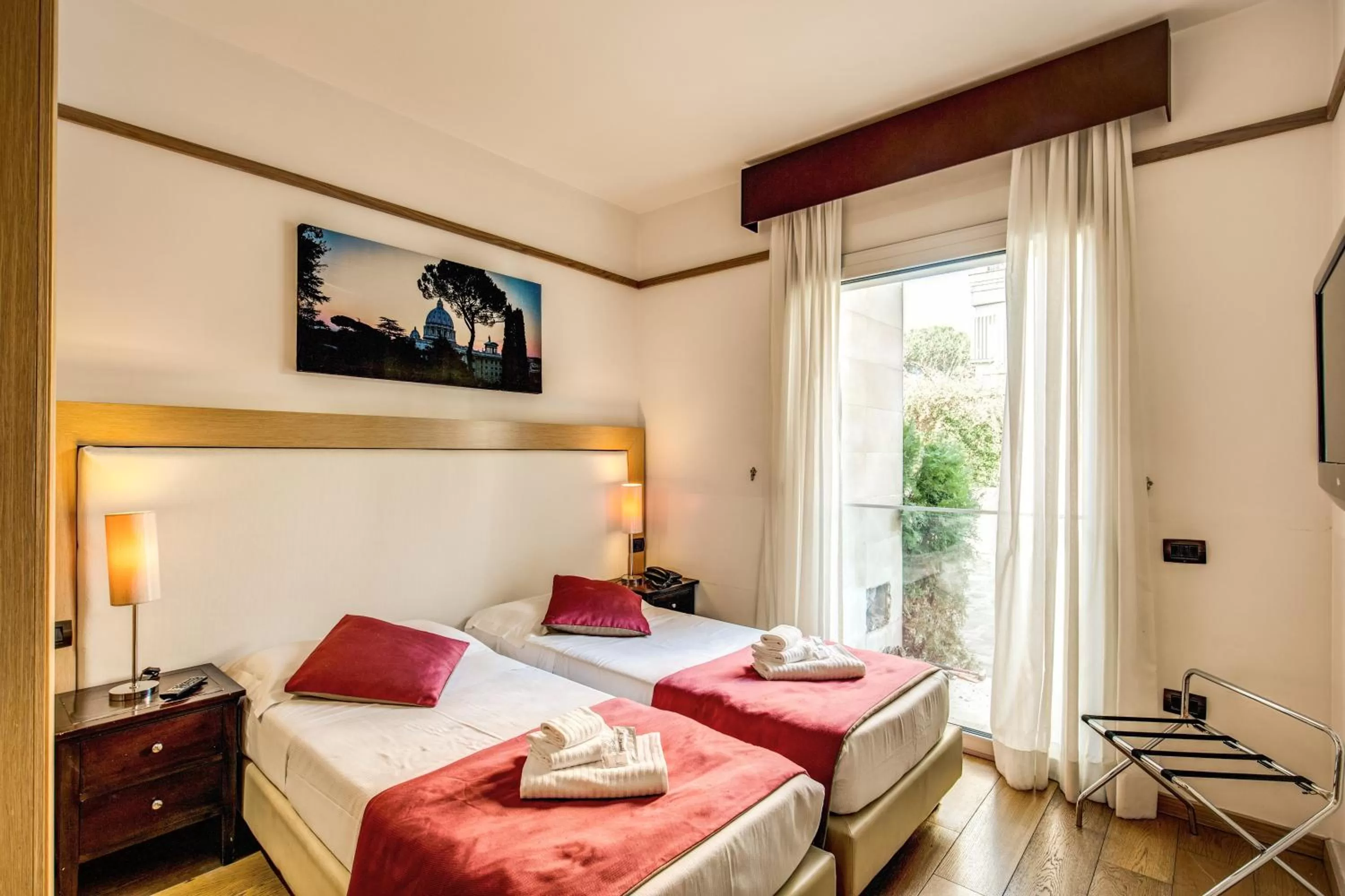 Bedroom, Bed in Ginevra Palace Hotel