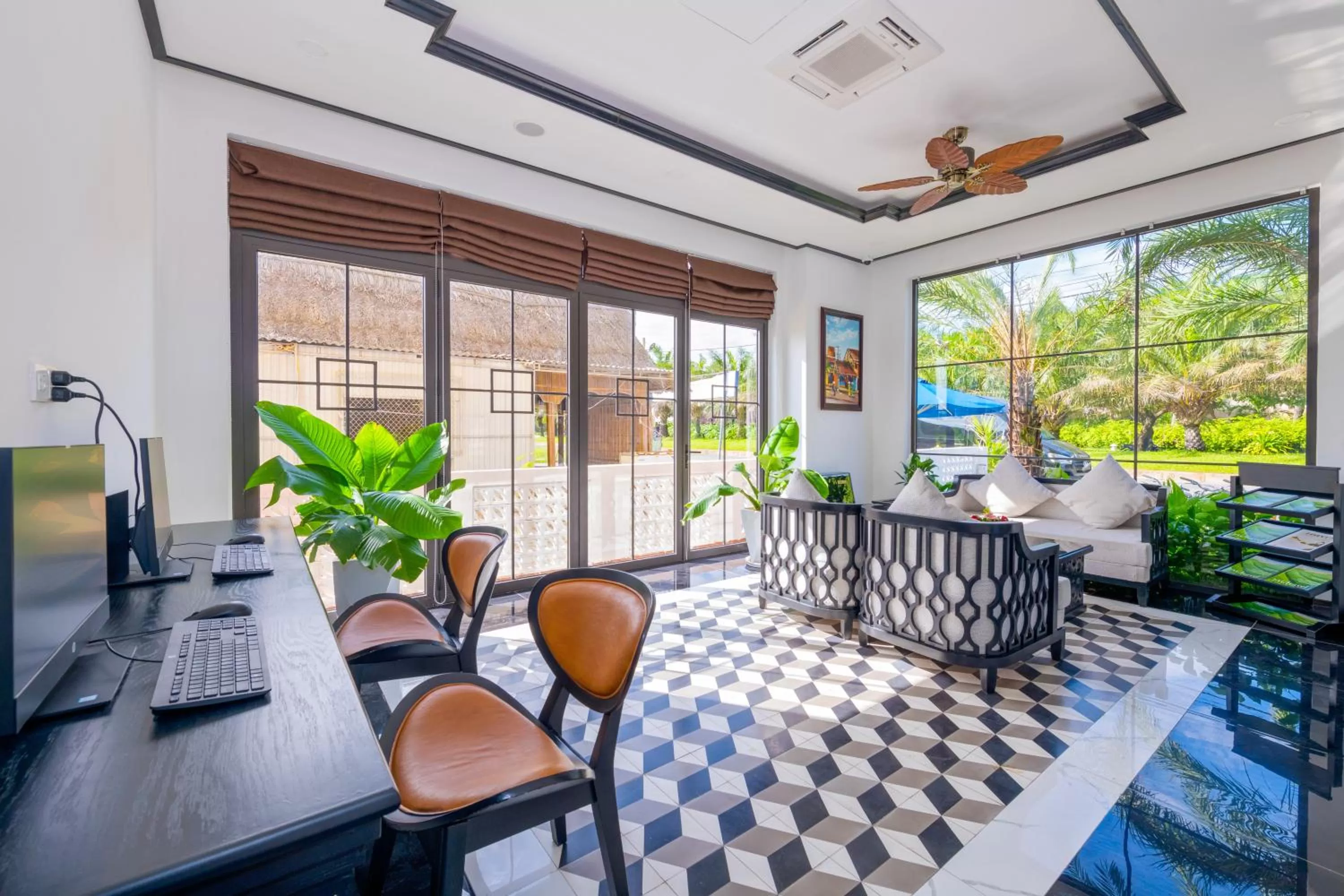 Lounge or bar in Fivitel Hoi An Hotel