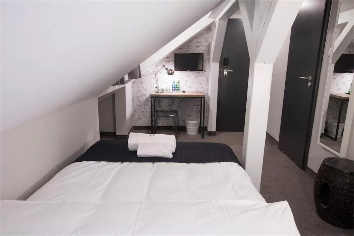 Photo of the whole room in MarcoPolo House