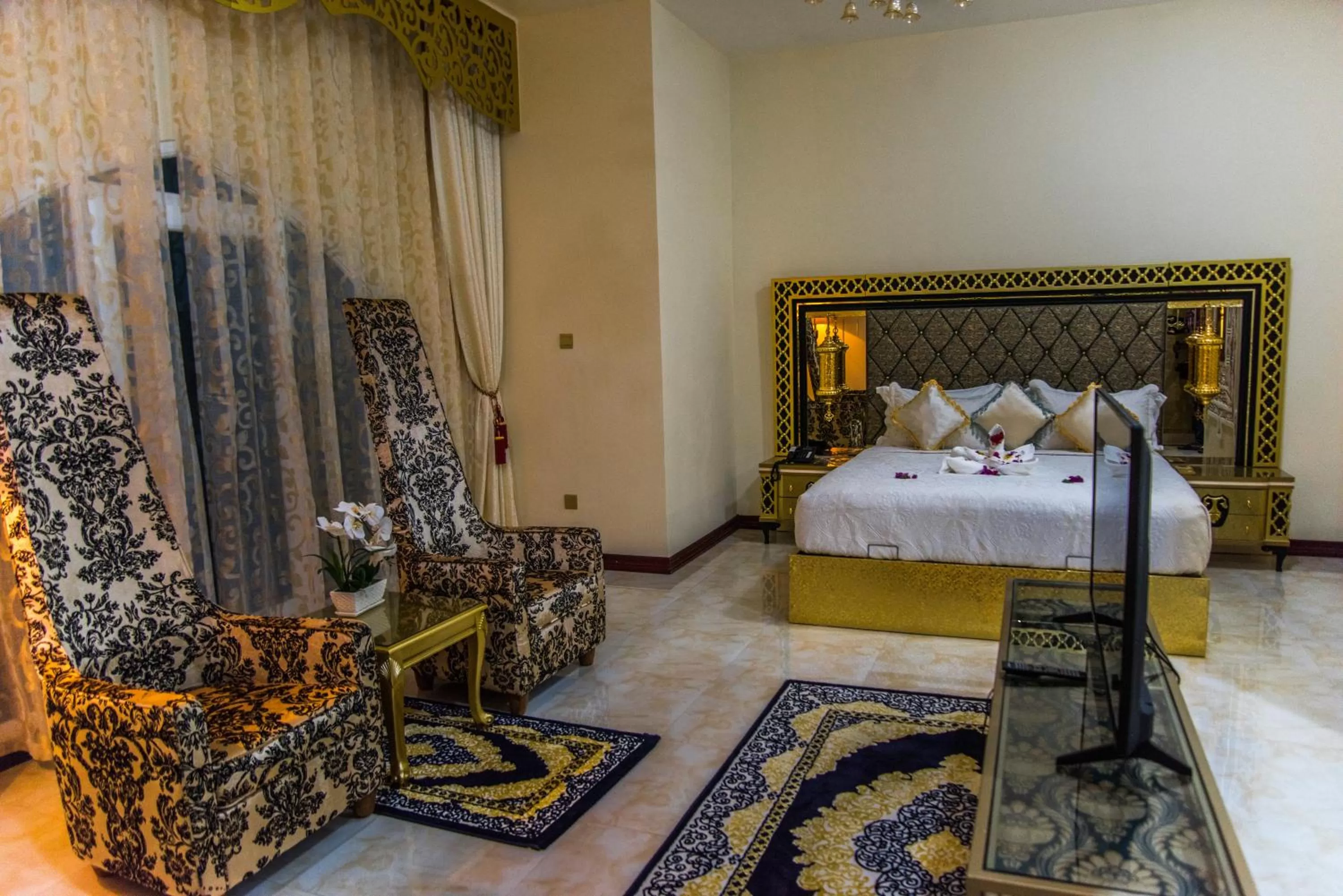 Bed in Madinat Al Bahr Business & Spa Hotel