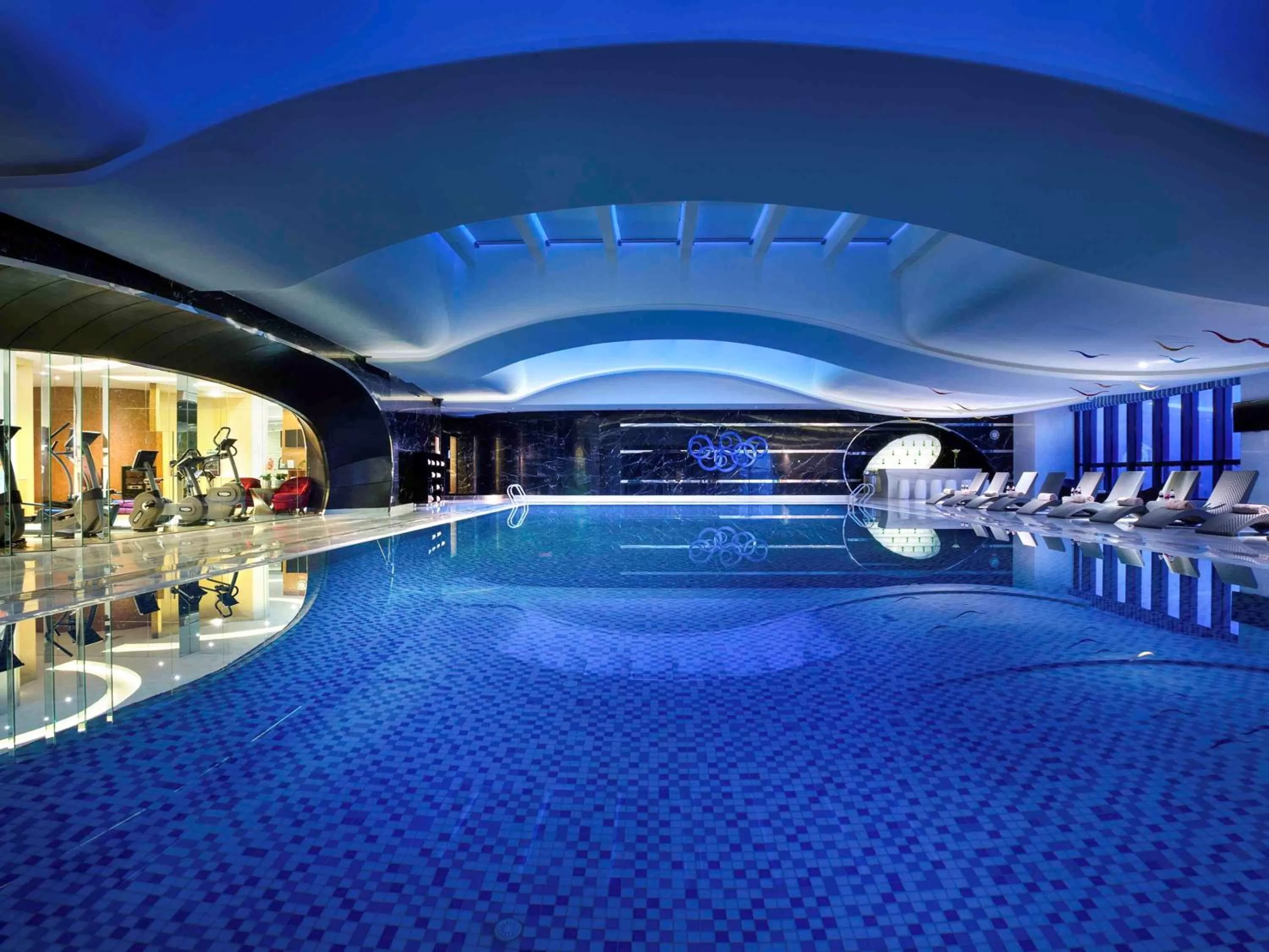 Swimming pool in Sofitel Kunming