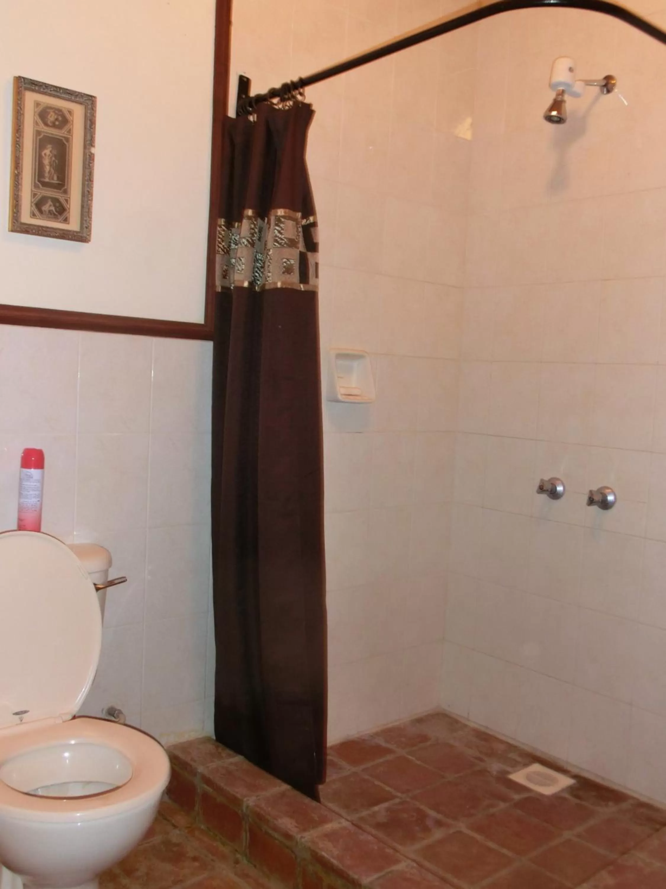 Shower in Mwanzo Lodge