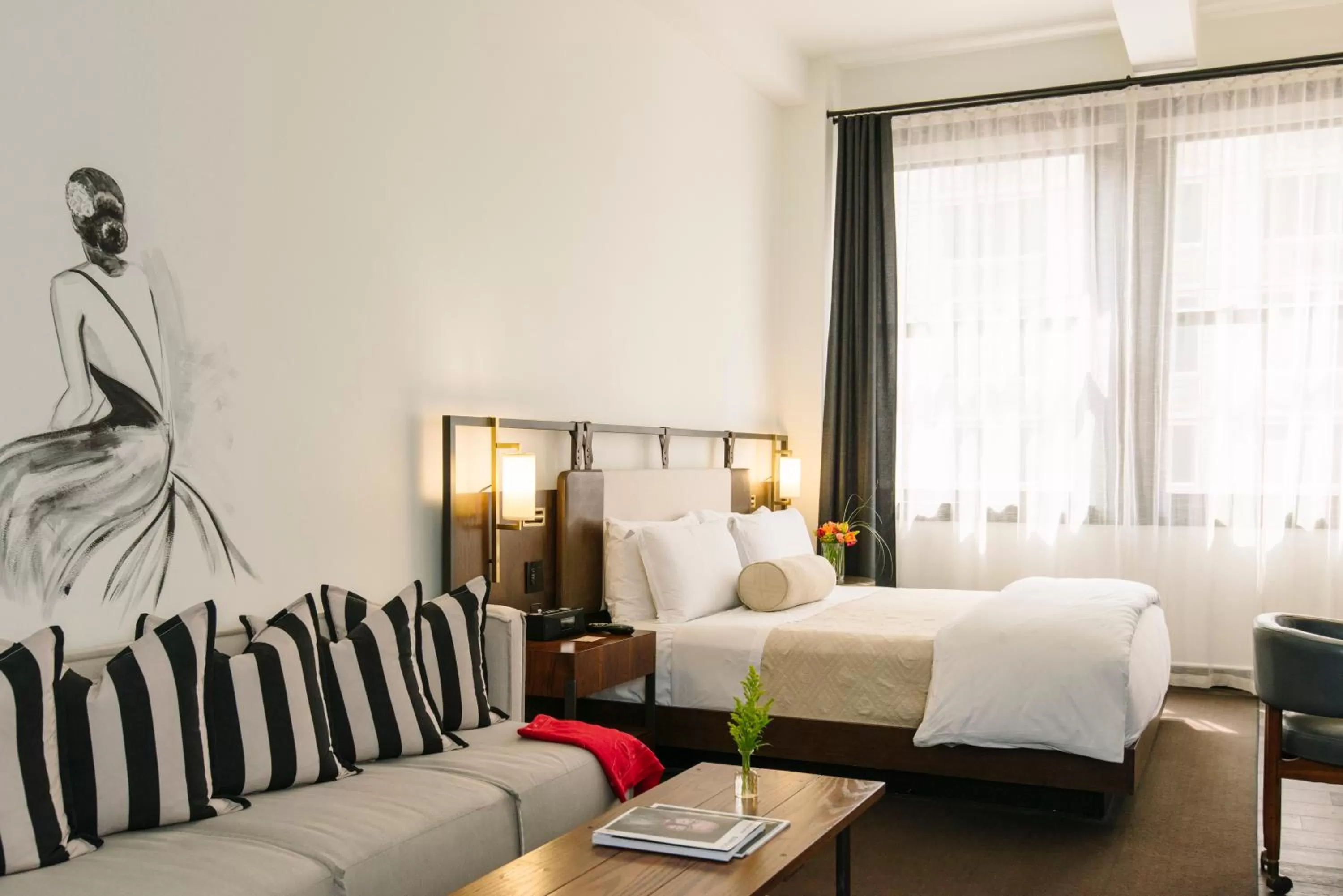 Bed in Refinery Hotel - New York