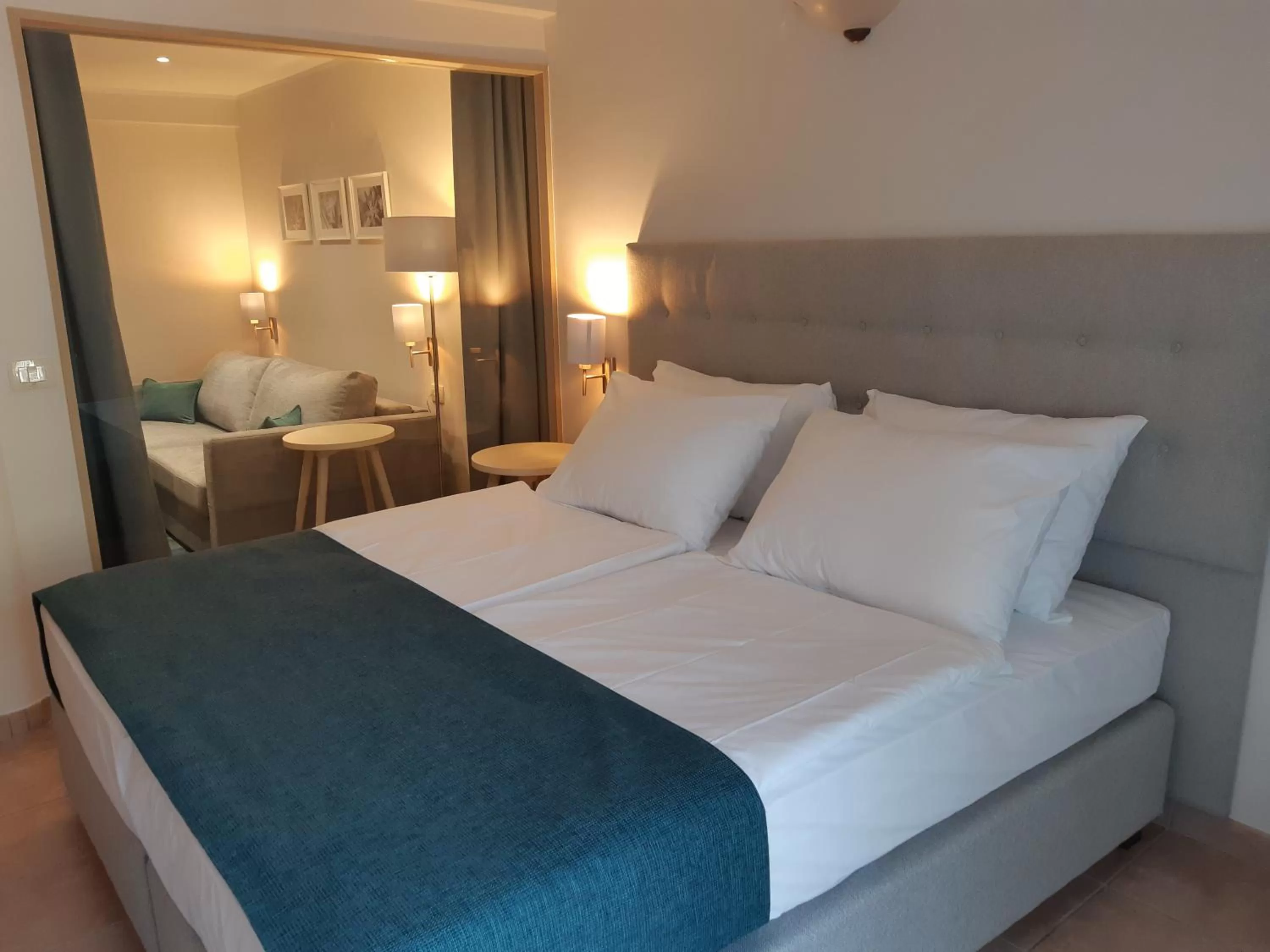 Bed in Belvedere Resort Hotels