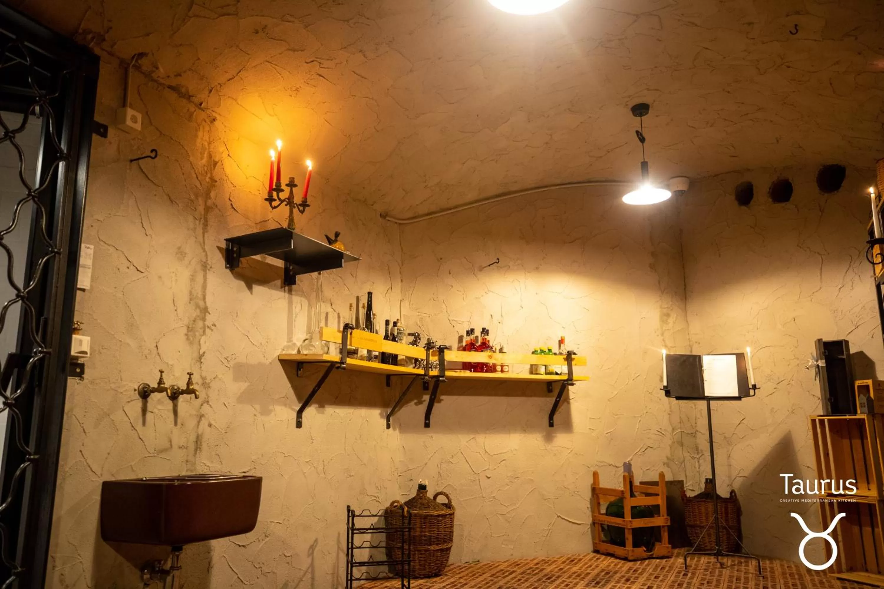 Restaurant/places to eat in Boutique Hotel OchSen Self-Check-In