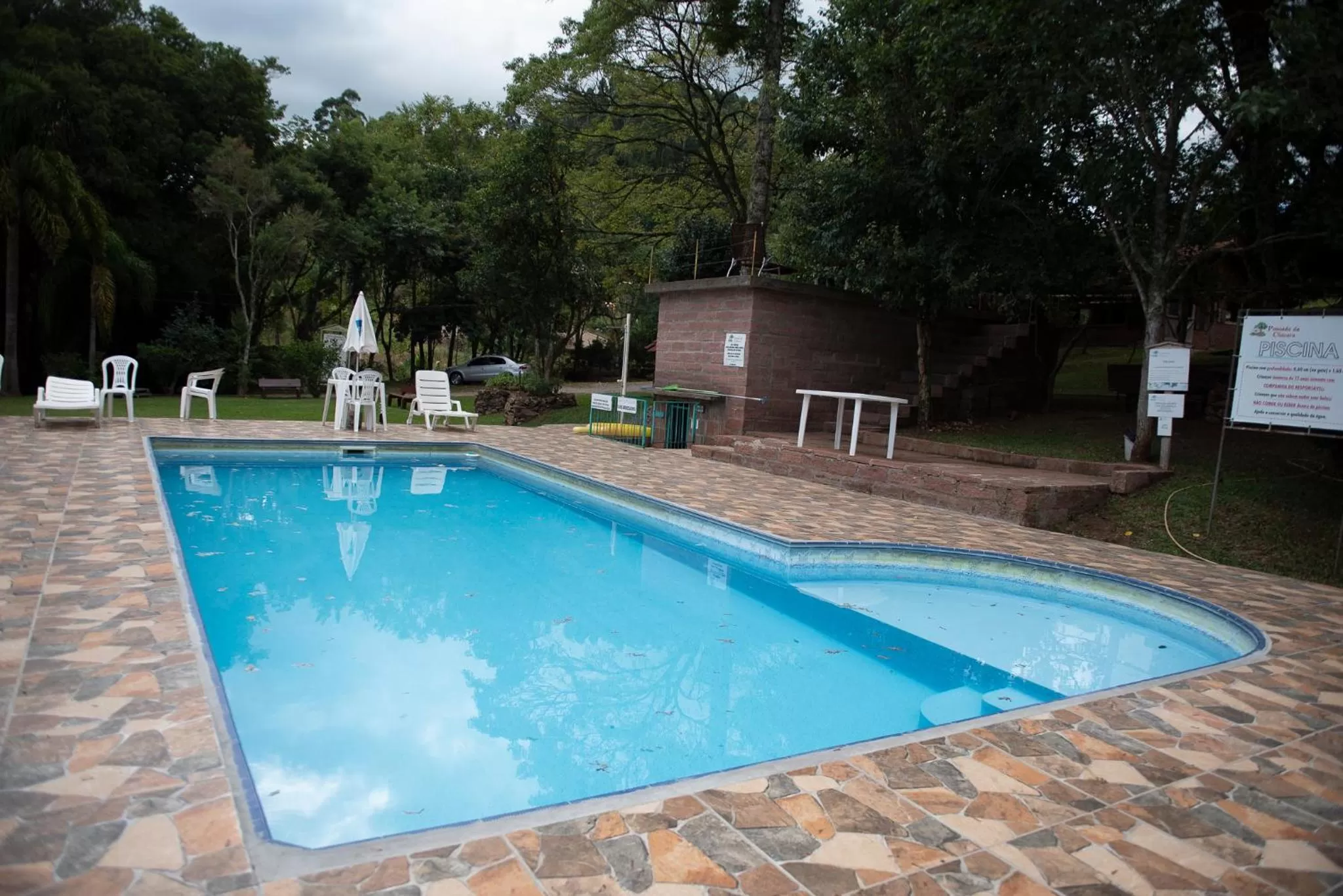 Swimming pool in Pousada da Chacara