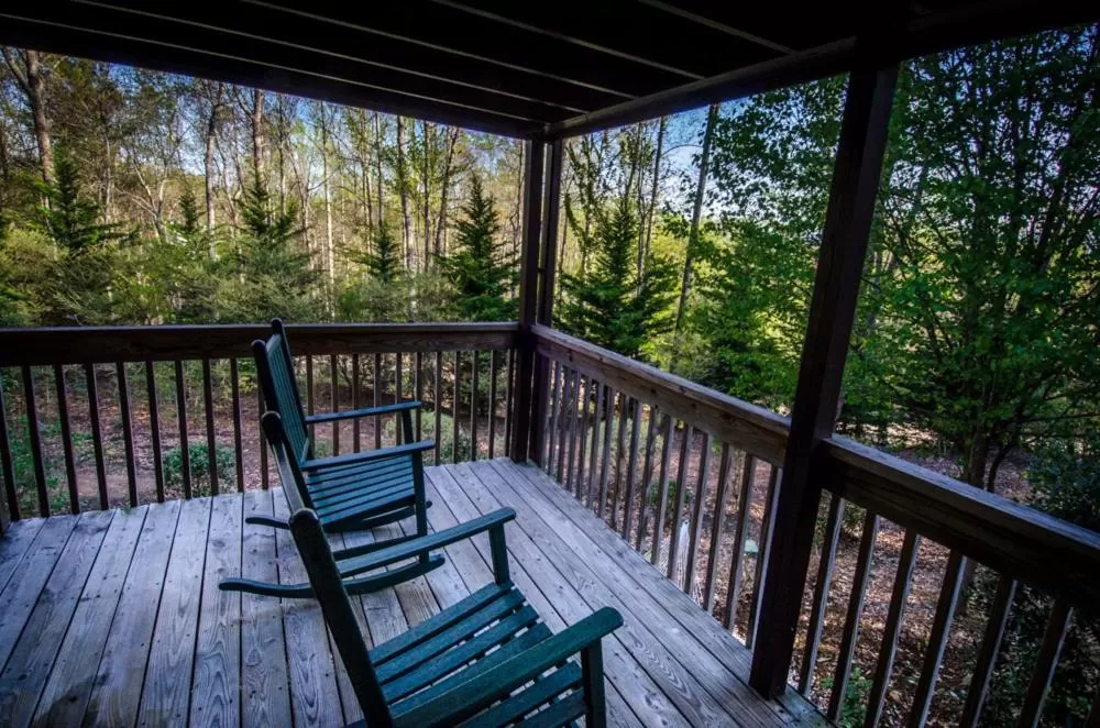 Balcony/Terrace in Asheville Cabins of Willow Winds