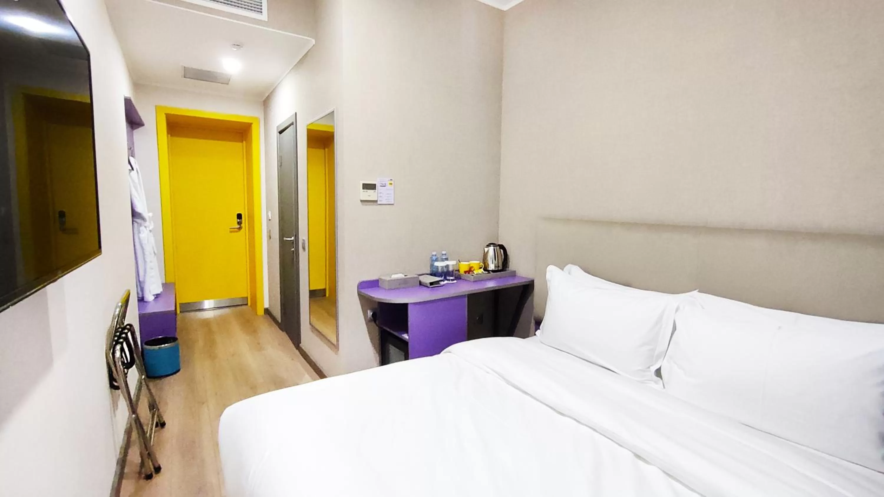 Bed in City Hotel Shymkent