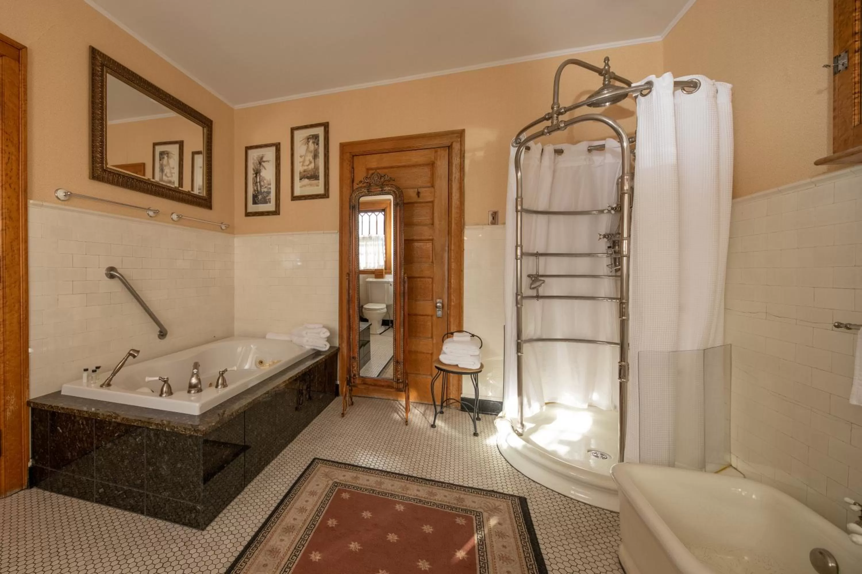 Bathroom in Cartier Mansion