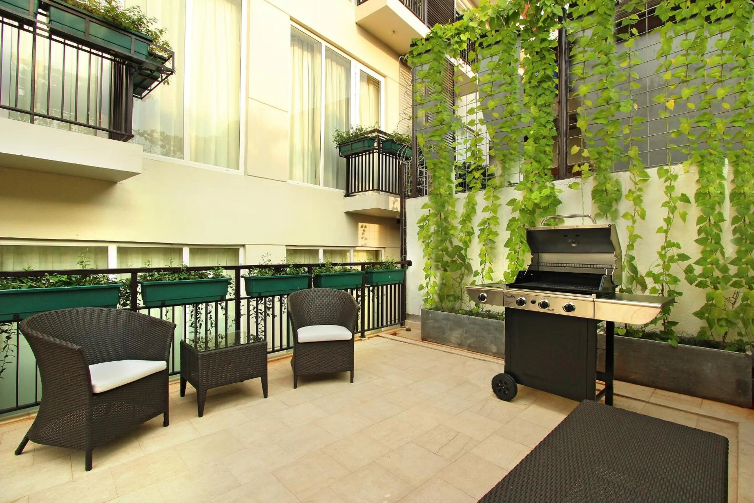 BBQ facilities in Dwijaya House of Pakubuwono